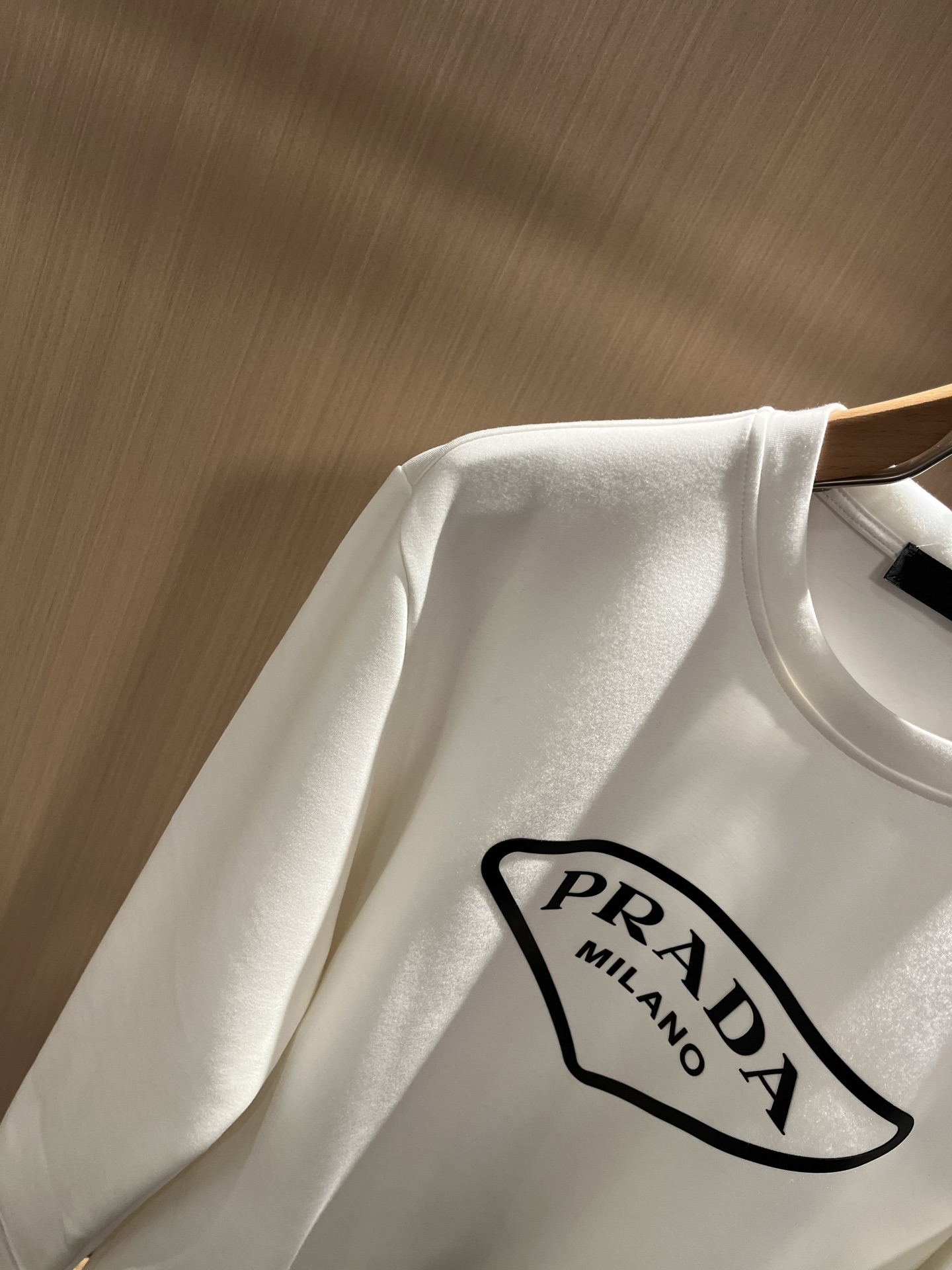 【⚠️最大穿240斤】 PRAD*A普*达2025秋冬新款男女同款👫卫衣，最新款全网独家首上！！~既经典