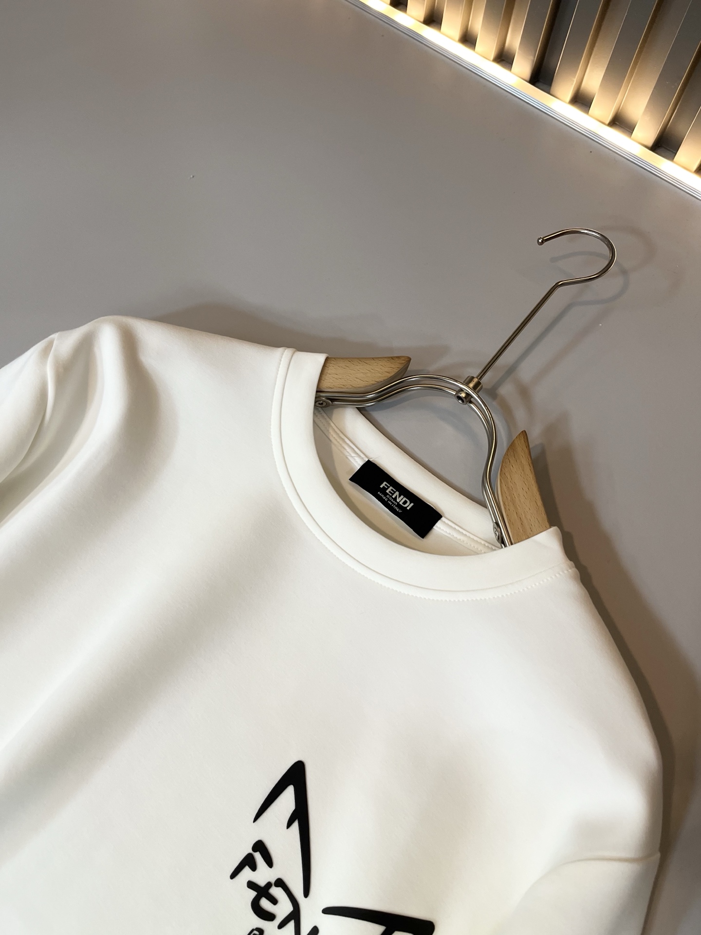 【⚠️最大穿240斤】 FEN*I 芬*迪2025秋冬新款FD家族男女同款卫衣，男女同款👫百搭。意大利原