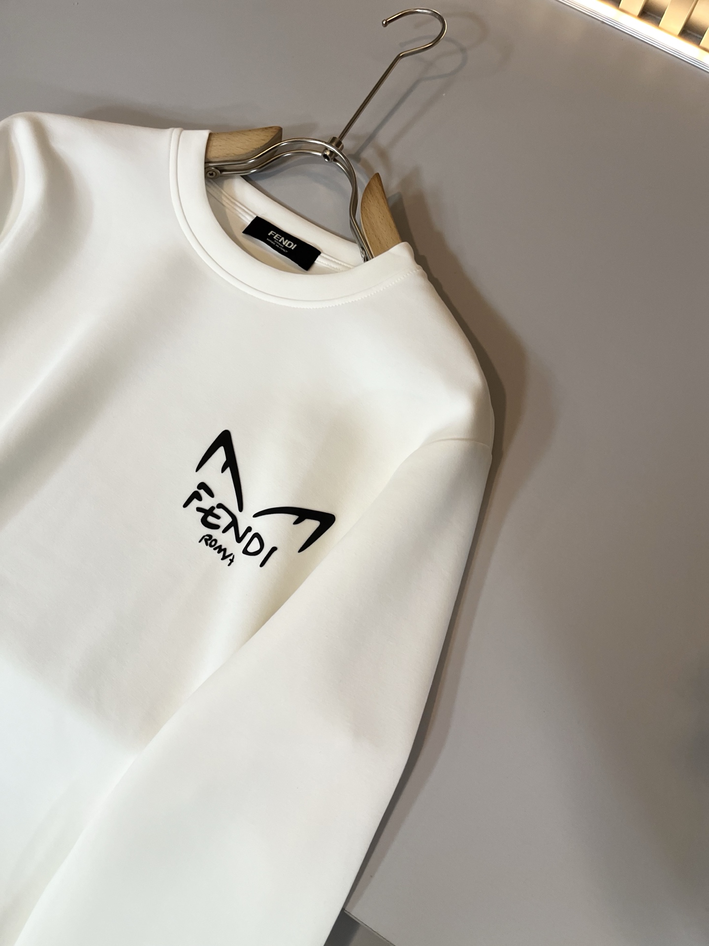 【⚠️最大穿240斤】 FEN*I 芬*迪2025秋冬新款FD家族男女同款卫衣，男女同款👫百搭。意大利原