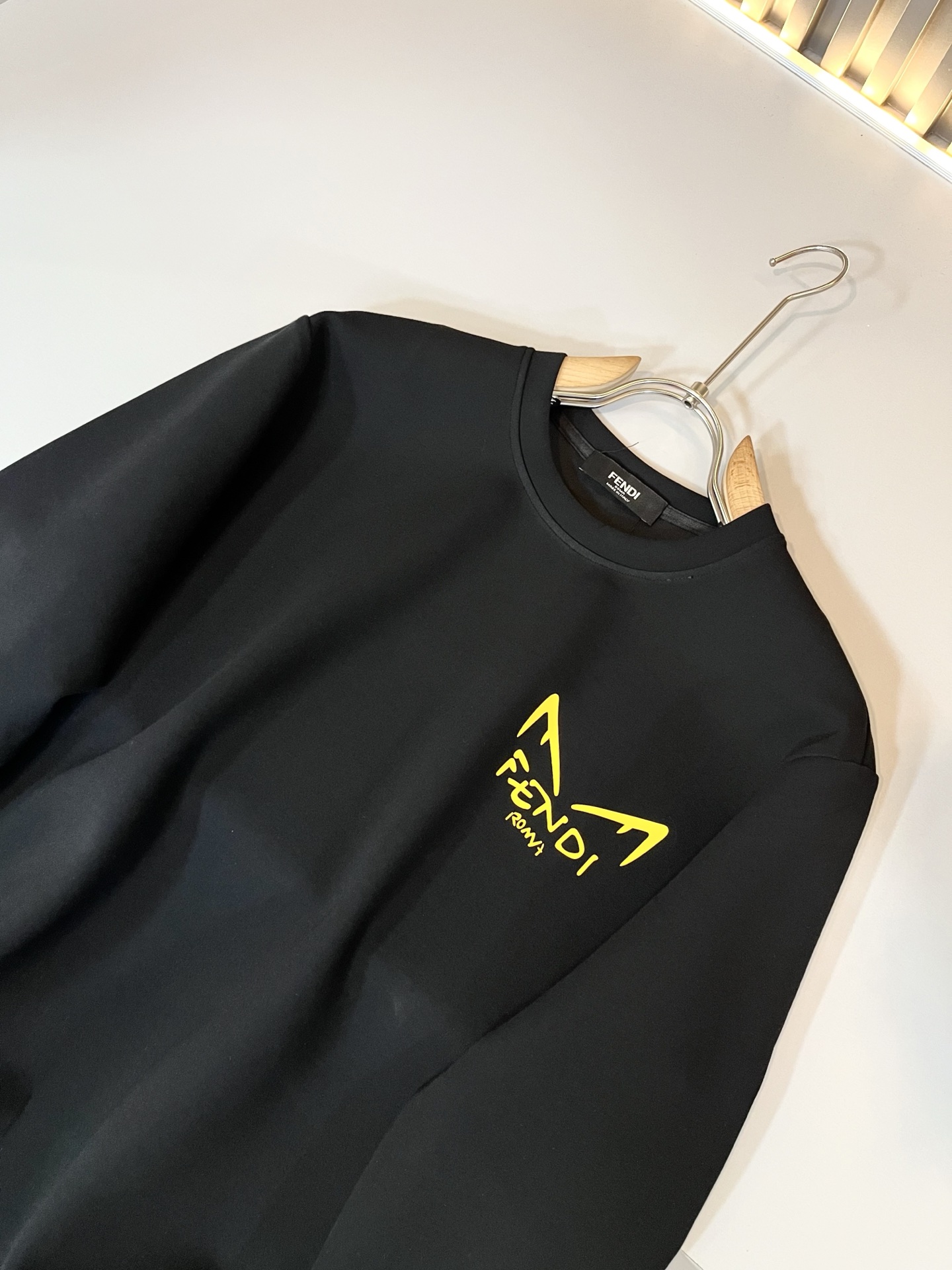 【⚠️最大穿240斤】 FEN*I 芬*迪2025秋冬新款FD家族男女同款卫衣，男女同款👫百搭。意大利原