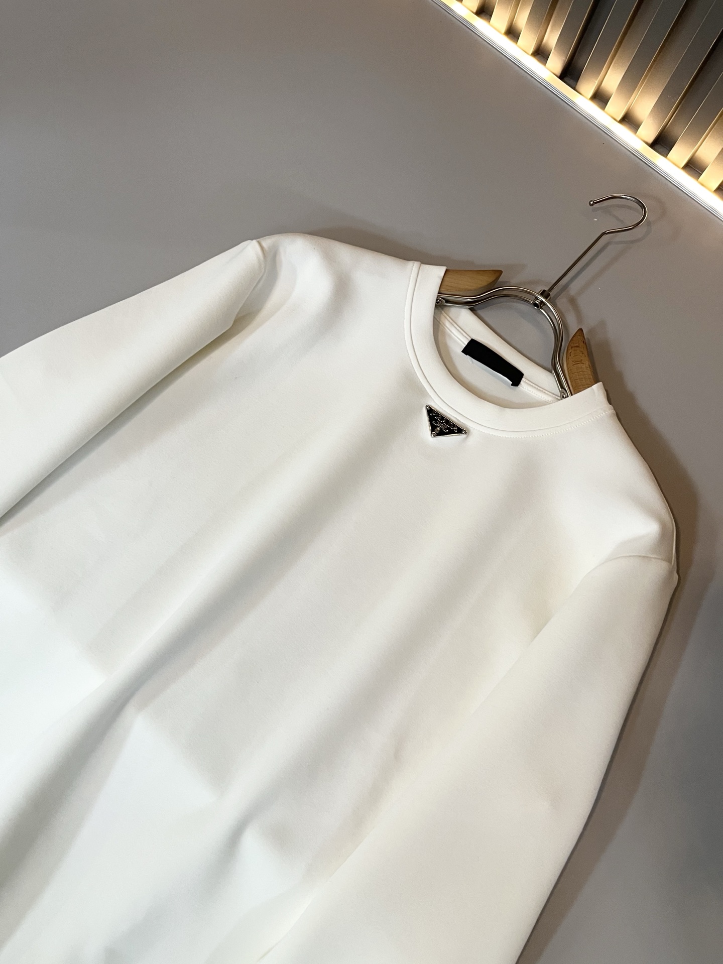 【⚠️最大穿240斤】 PRAD*A普*达2025秋冬新款男女同款👫卫衣，最新款全网独家首上！！~既经典