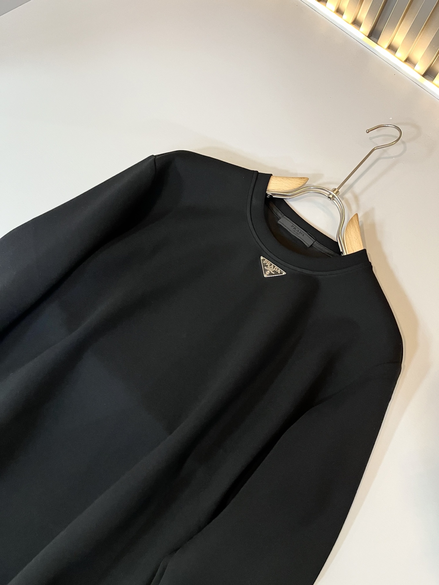 【⚠️最大穿240斤】 PRAD*A普*达2025秋冬新款男女同款👫卫衣，最新款全网独家首上！！~既经典