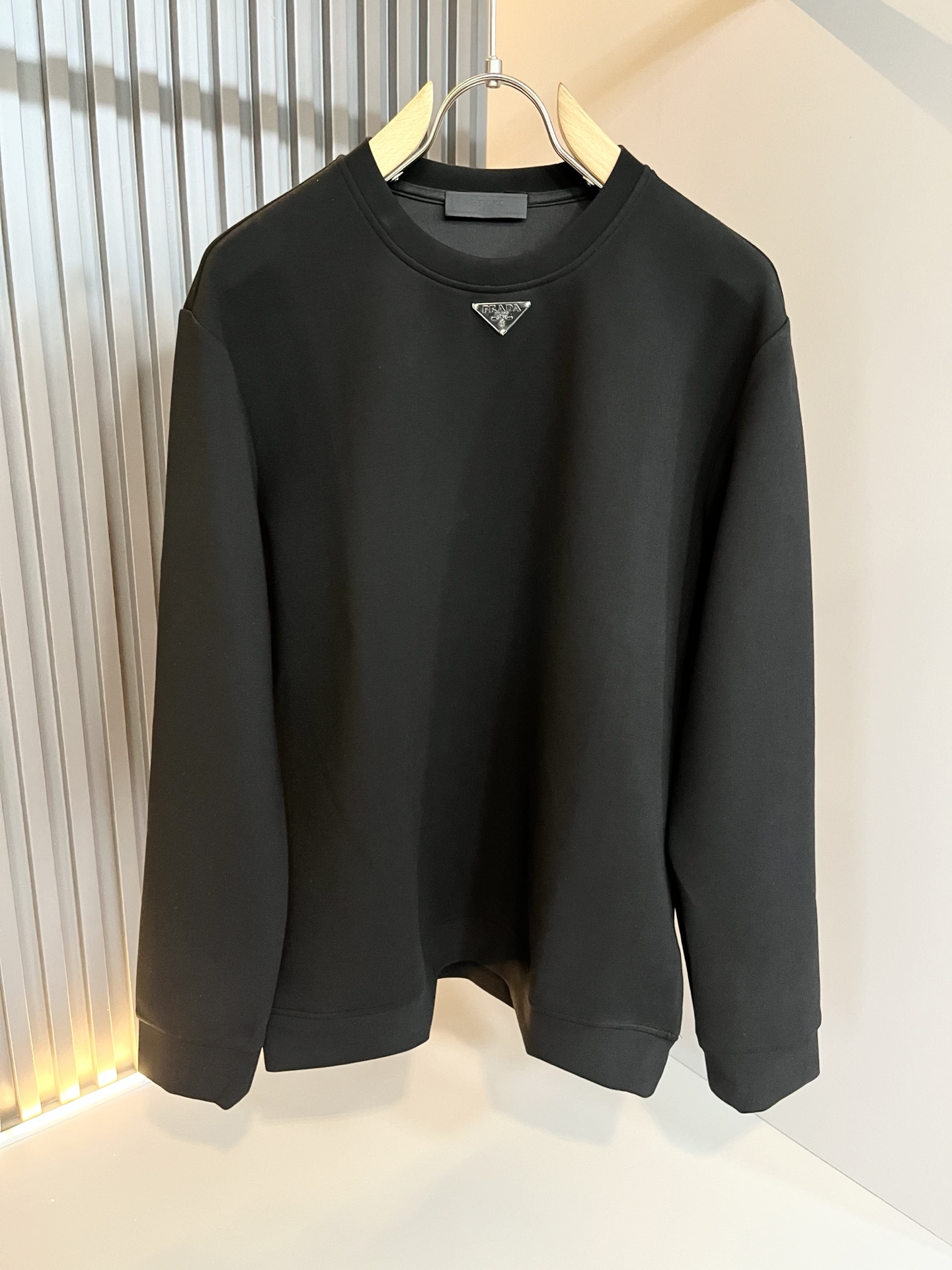 【⚠️最大穿240斤】 PRAD*A普*达2025秋冬新款男女同款👫卫衣，最新款全网独家首上！！~既经典