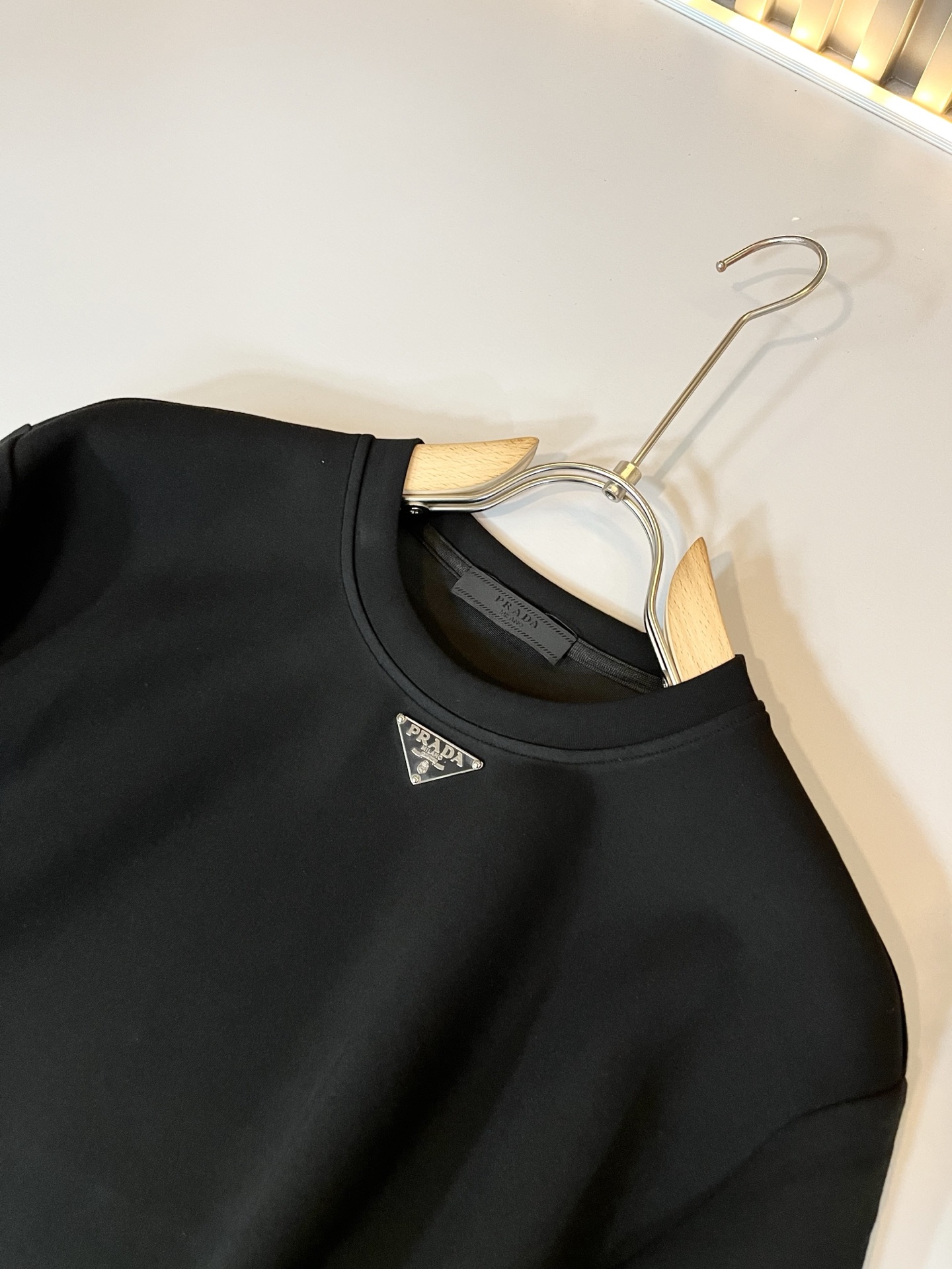 【⚠️最大穿240斤】 PRAD*A普*达2025秋冬新款男女同款👫卫衣，最新款全网独家首上！！~既经典