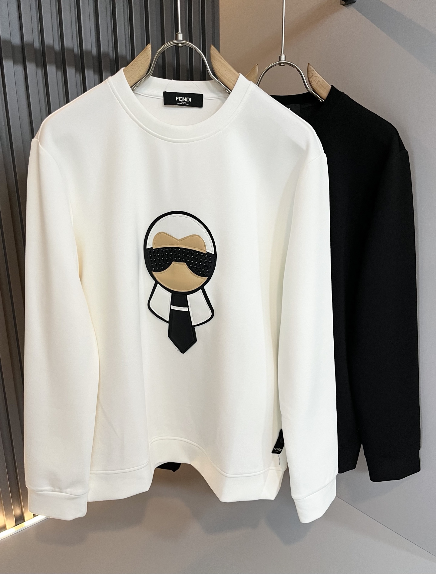 【⚠️最大穿240斤】 FEN*I 芬*迪2025秋冬新款FD家族男女同款卫衣，男女同款👫百搭。意大利原