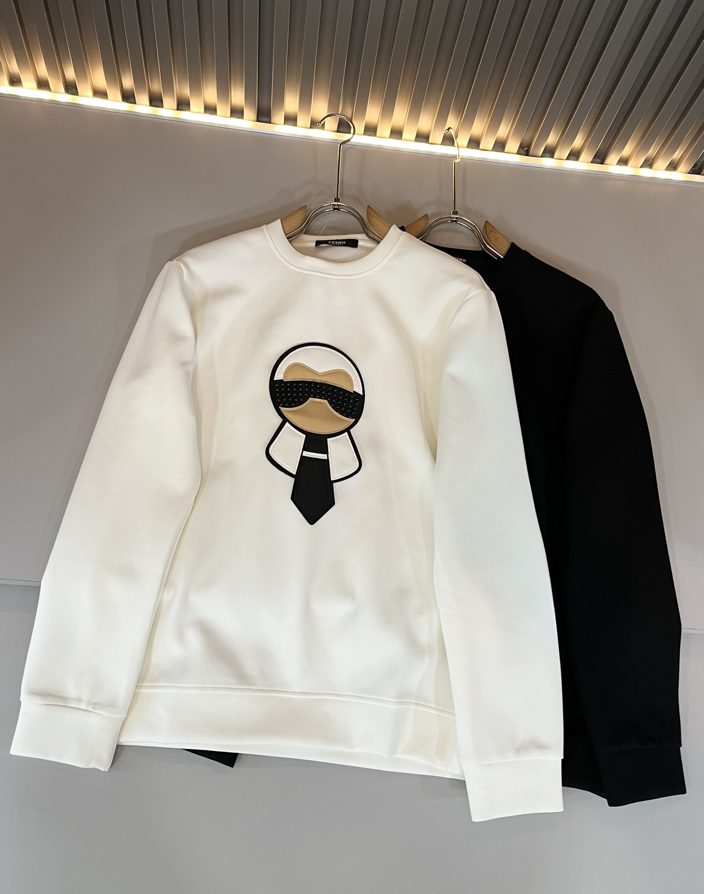 【⚠️最大穿240斤】 FEN*I 芬*迪2025秋冬新款FD家族男女同款卫衣，男女同款👫百搭。意大利原