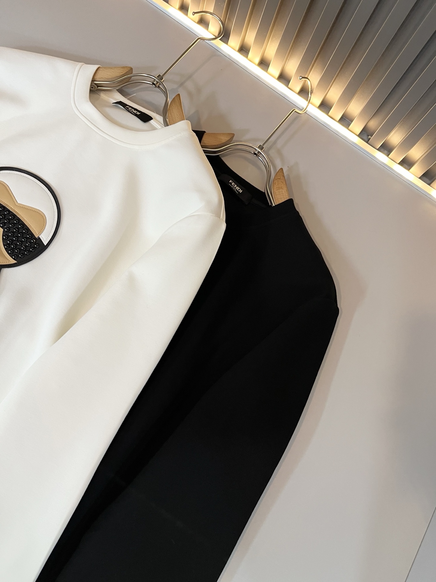 【⚠️最大穿240斤】 FEN*I 芬*迪2025秋冬新款FD家族男女同款卫衣，男女同款👫百搭。意大利原