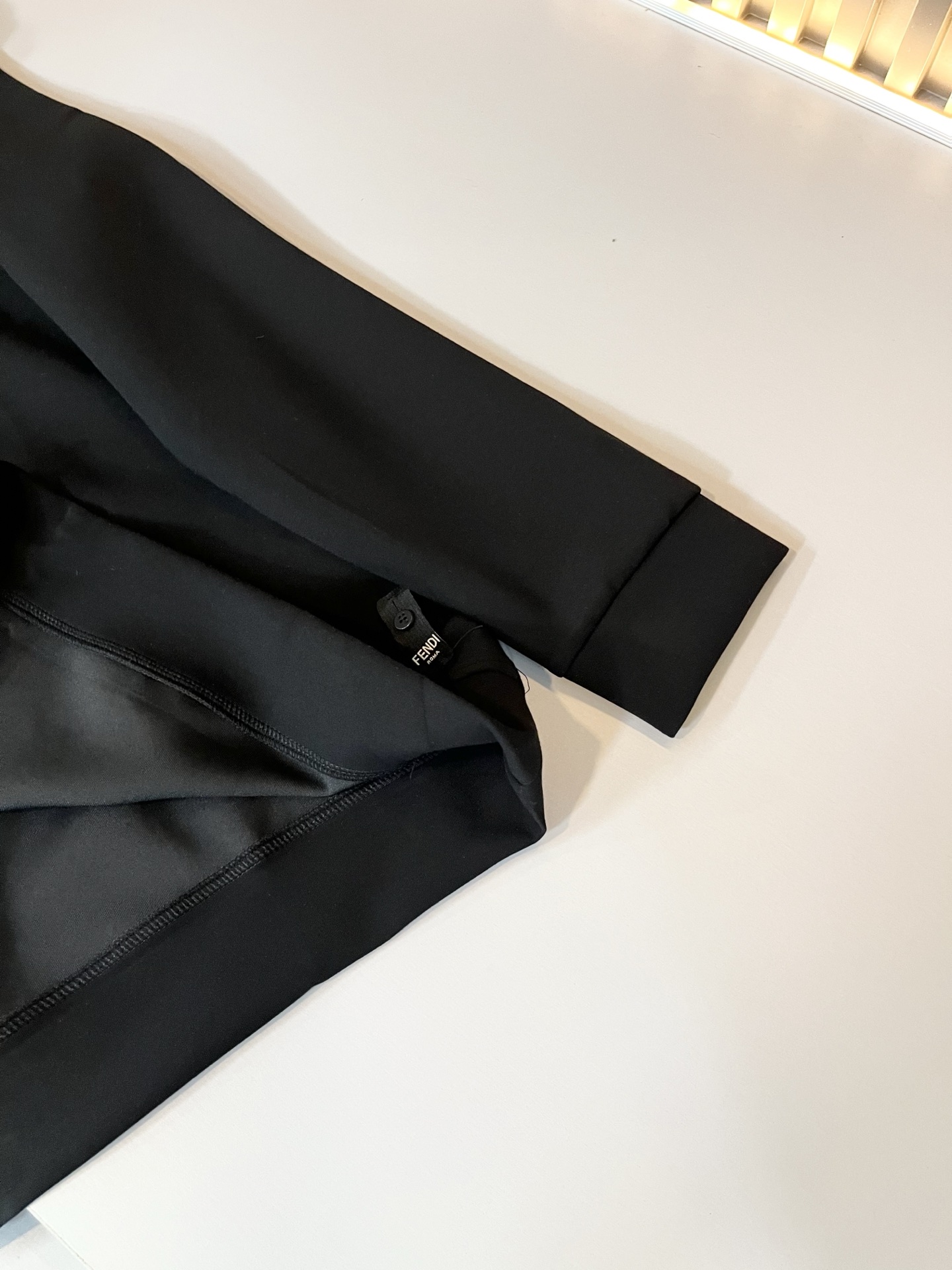 【⚠️最大穿240斤】 FEN*I 芬*迪2025秋冬新款FD家族男女同款卫衣，男女同款👫百搭。意大利原