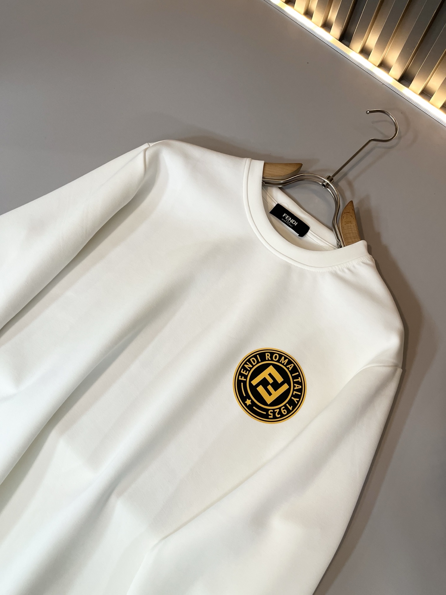 【⚠️最大穿240斤】 FEN*I 芬*迪2025秋冬新款FD家族男女同款卫衣，男女同款👫百搭。意大利原