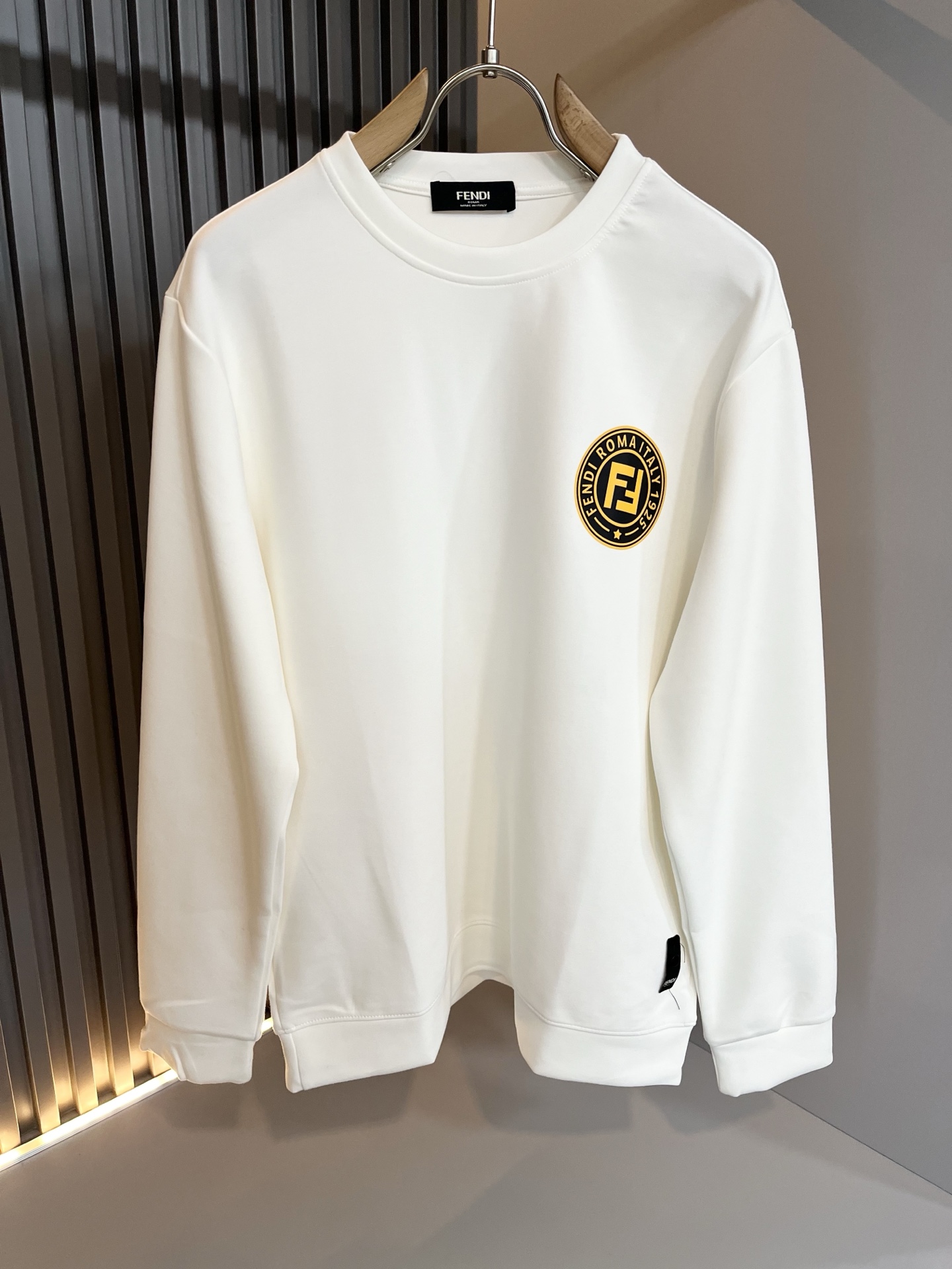 【⚠️最大穿240斤】 FEN*I 芬*迪2025秋冬新款FD家族男女同款卫衣，男女同款👫百搭。意大利原