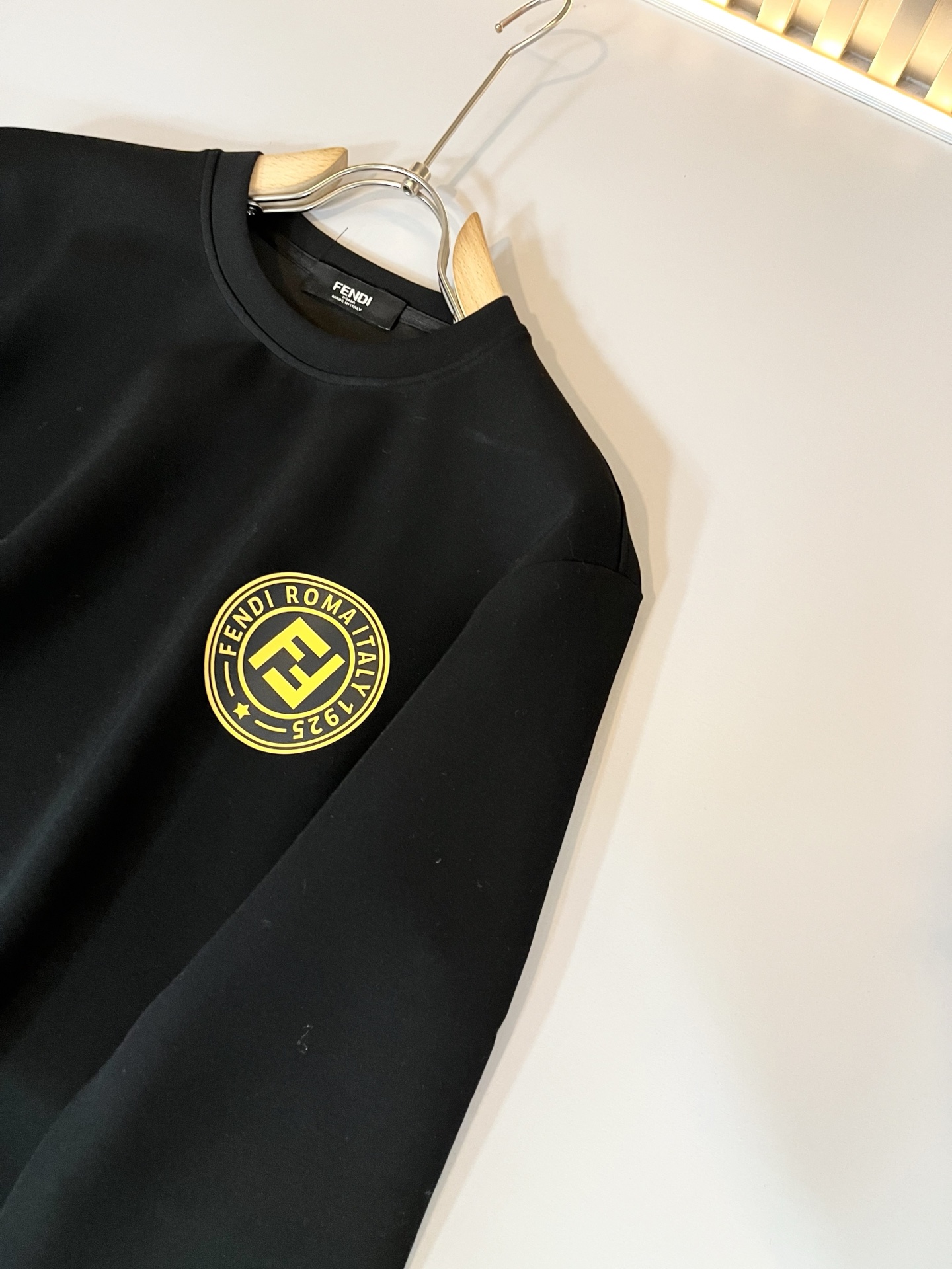 【⚠️最大穿240斤】 FEN*I 芬*迪2025秋冬新款FD家族男女同款卫衣，男女同款👫百搭。意大利原