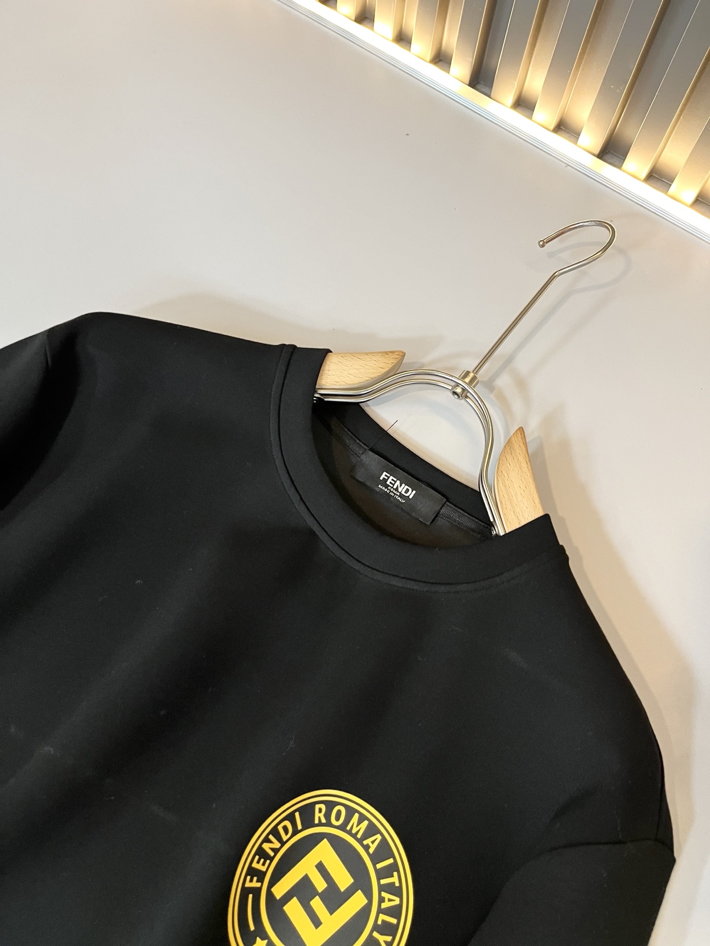 【⚠️最大穿240斤】 FEN*I 芬*迪2025秋冬新款FD家族男女同款卫衣，男女同款👫百搭。意大利原