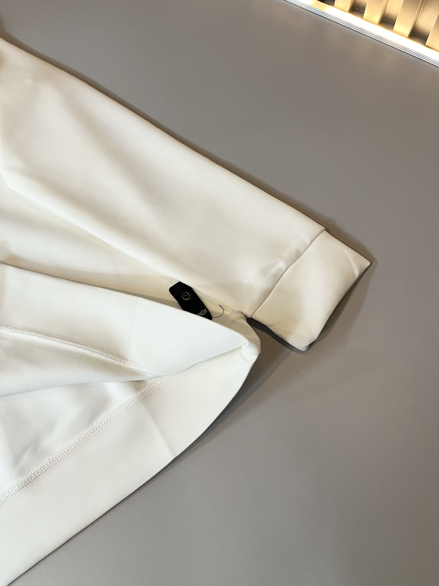 【⚠️最大穿240斤】 FEN*I 芬*迪2025秋冬新款FD家族男女同款卫衣，男女同款👫百搭。意大利原