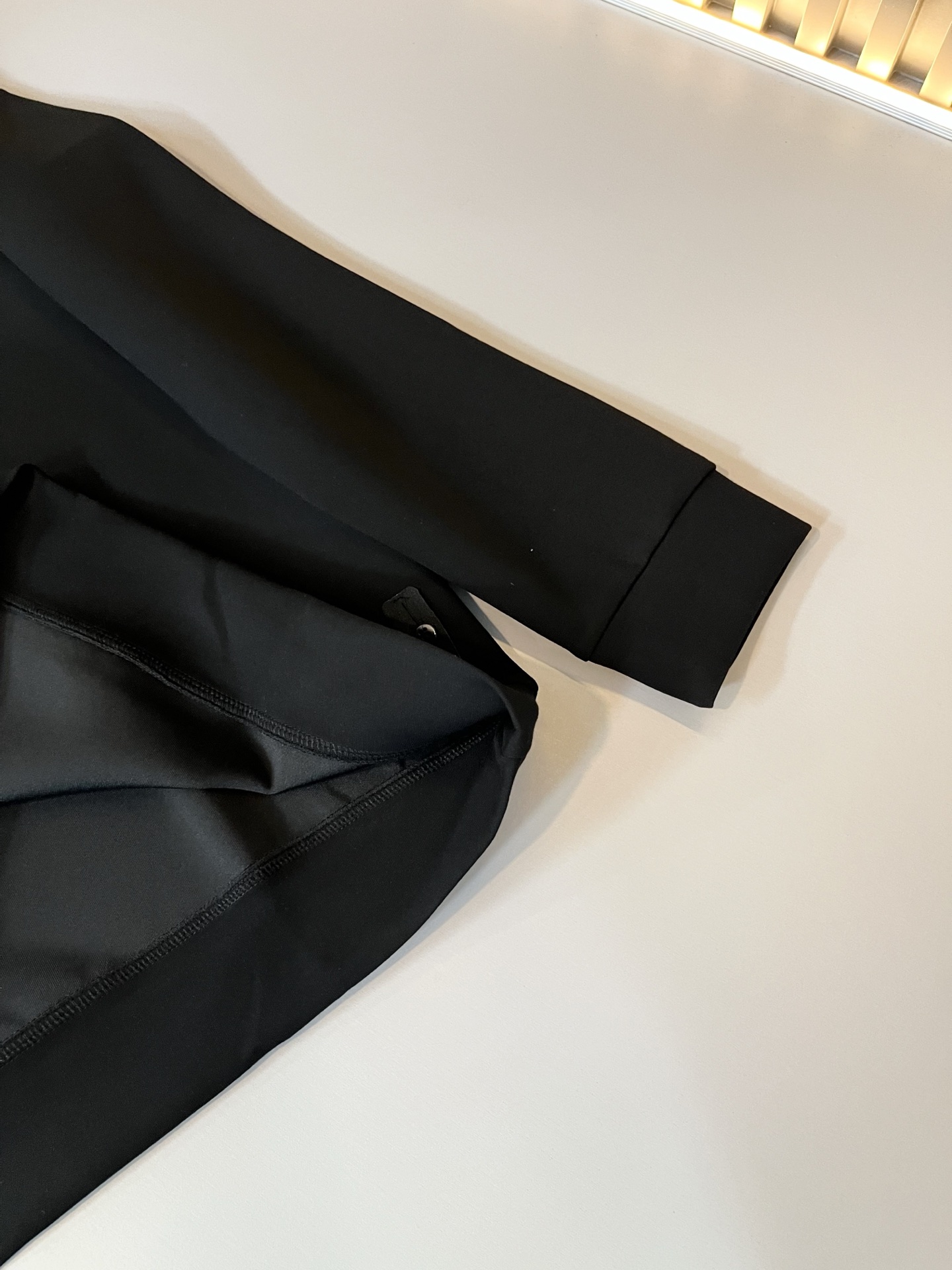 【⚠️最大穿240斤】 FEN*I 芬*迪2025秋冬新款FD家族男女同款卫衣，男女同款👫百搭。意大利原