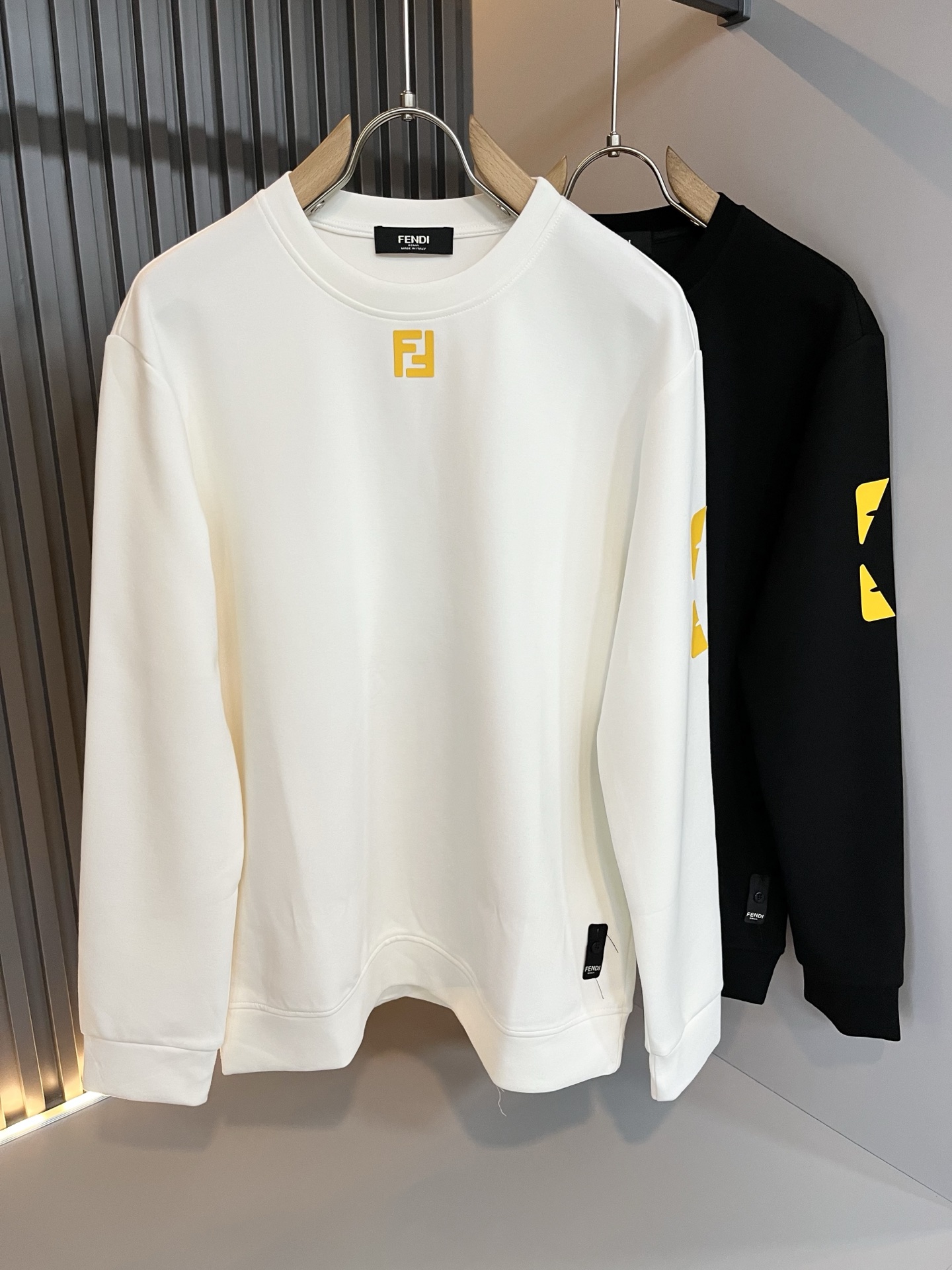 【⚠️最大穿240斤】 FEN*I 芬*迪2025秋冬新款FD家族男女同款卫衣，男女同款👫百搭。意大利原