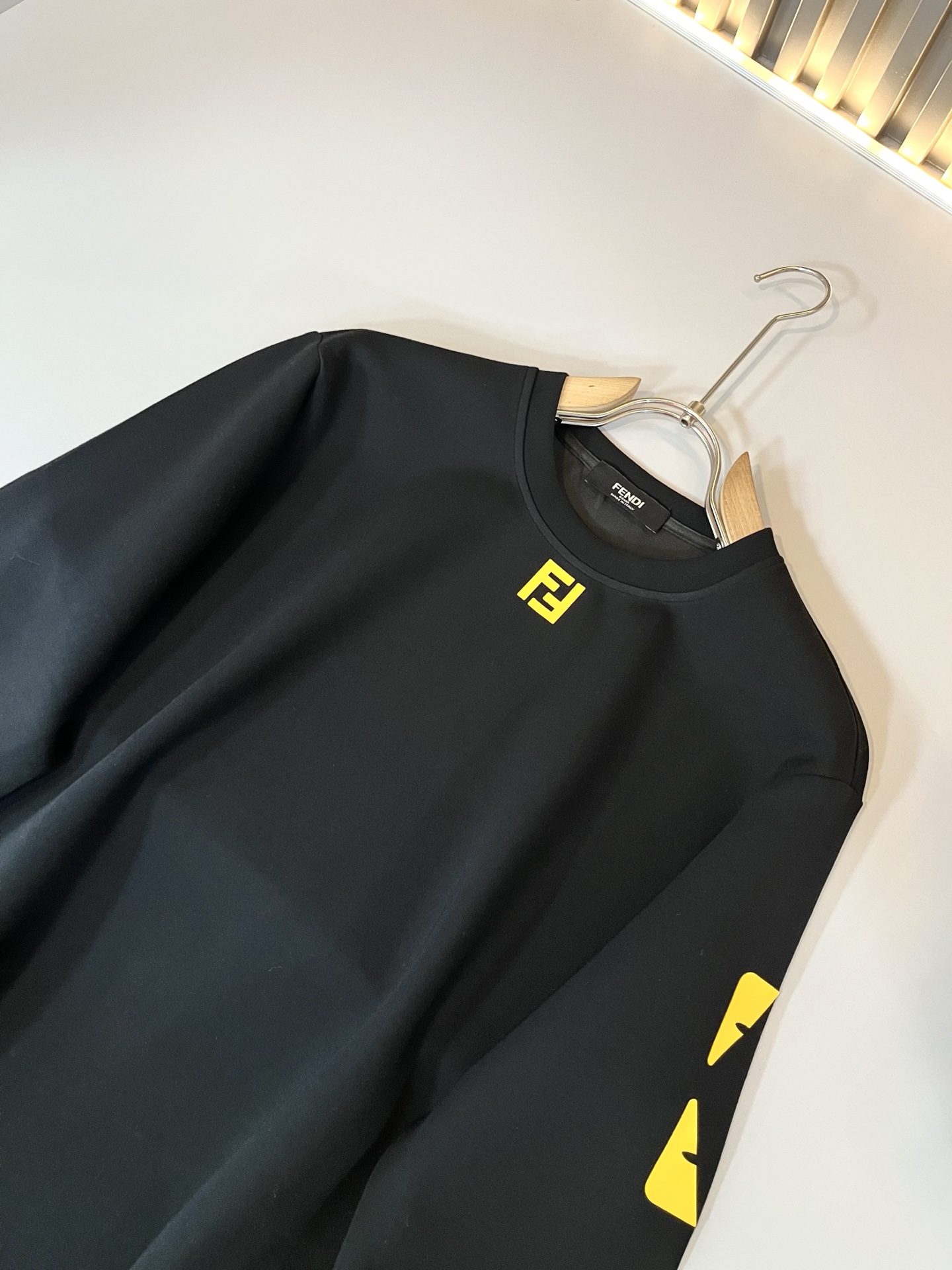 【⚠️最大穿240斤】 FEN*I 芬*迪2025秋冬新款FD家族男女同款卫衣，男女同款👫百搭。意大利原