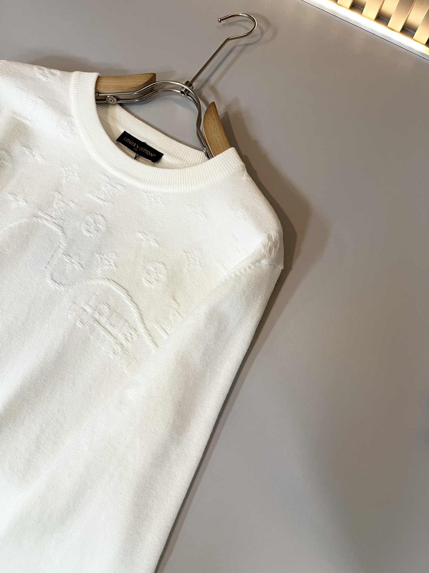 Louis Vuit*on 2025秋冬路易家族轻奢Monogram钩织针织羊毛衫！男女同款👫装饰！ 路