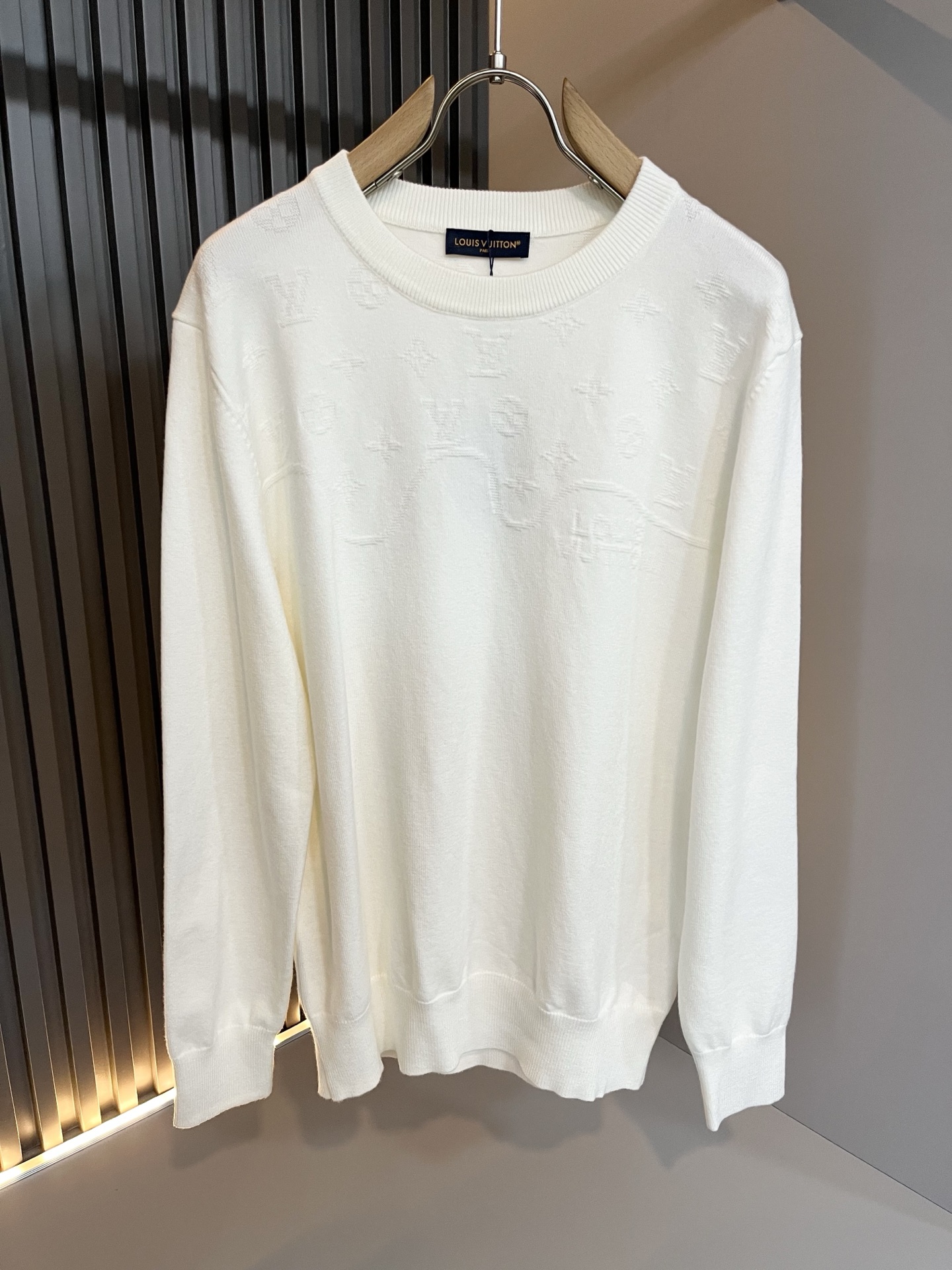 Louis Vuit*on 2025秋冬路易家族轻奢Monogram钩织针织羊毛衫！男女同款👫装饰！ 路