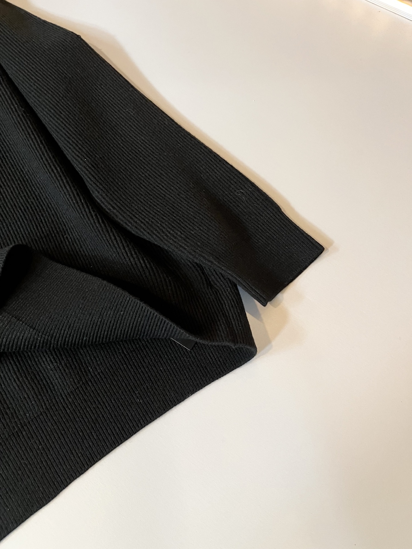 Ermenegildo Zeg*a杰*亚 2025秋冬新品男士休闲针织羊毛衫，外贸公司订单！是杰尼亚经典