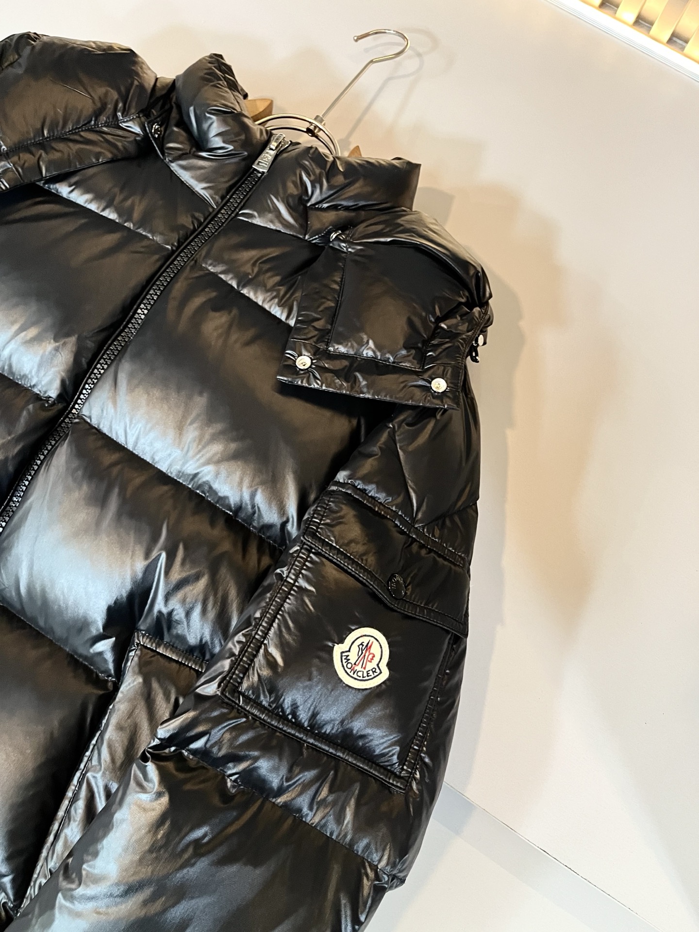 Mon*ler蒙口 2025秋冬新款男女同款👫羽绒服 ！年度的压轴款登场...匠心技艺于一身的经典款.高