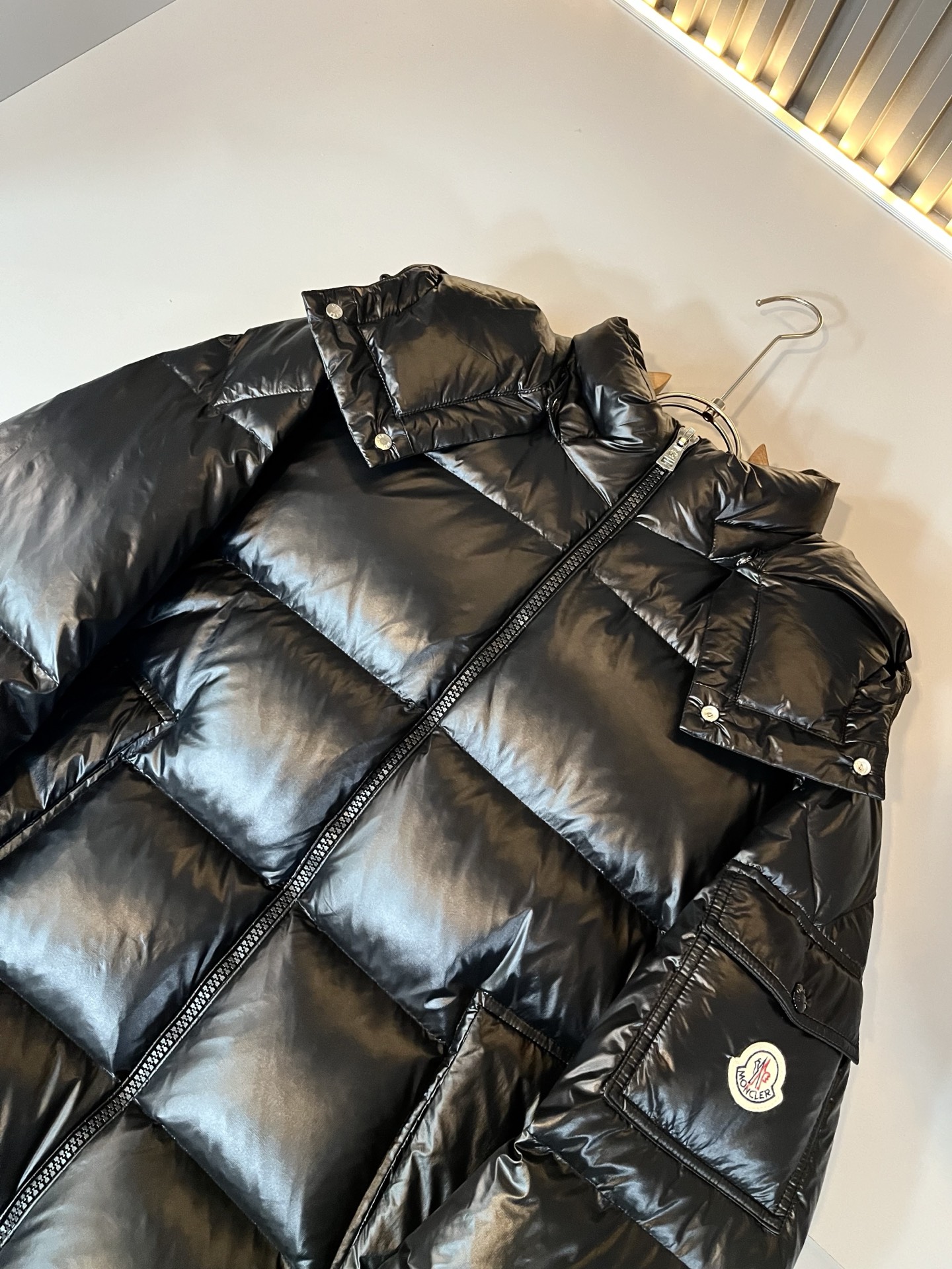 Mon*ler蒙口 2025秋冬新款男女同款👫羽绒服 ！年度的压轴款登场...匠心技艺于一身的经典款.高