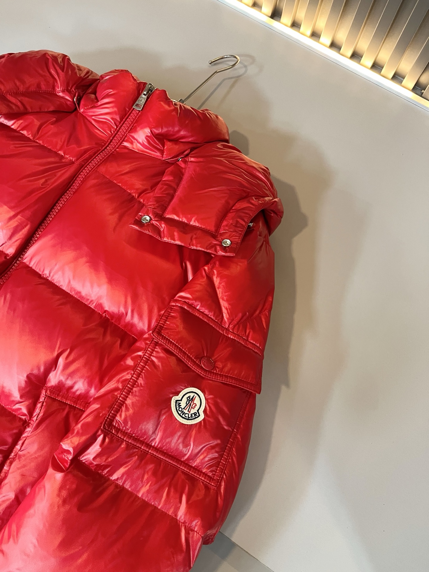 Mon*ler蒙口 2025秋冬新款男女同款👫羽绒服 ！年度的压轴款登场...匠心技艺于一身的经典款.高