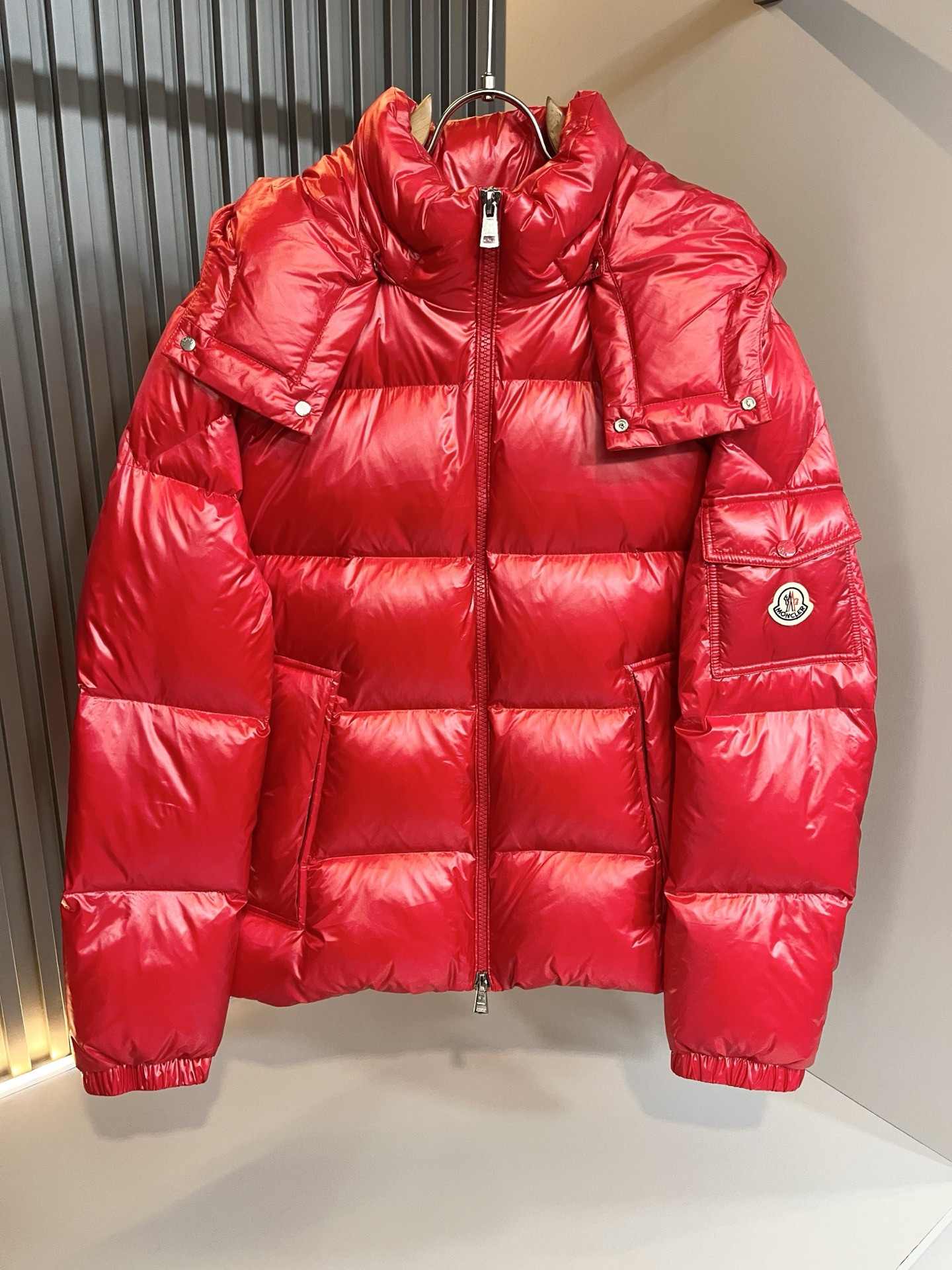 Mon*ler蒙口 2025秋冬新款男女同款👫羽绒服 ！年度的压轴款登场...匠心技艺于一身的经典款.高