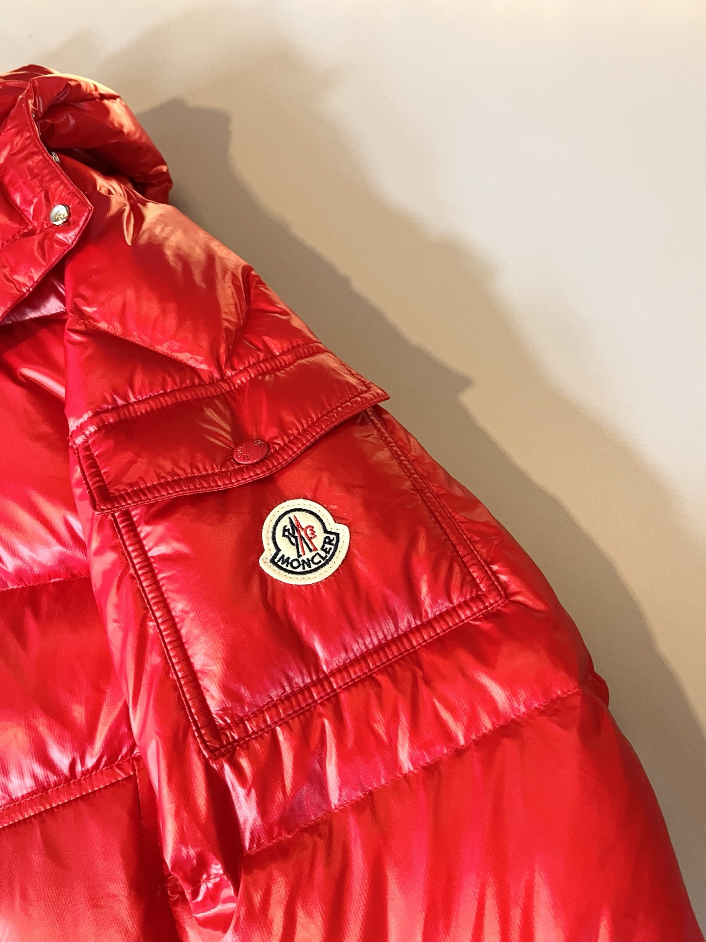 Mon*ler蒙口 2025秋冬新款男女同款👫羽绒服 ！年度的压轴款登场...匠心技艺于一身的经典款.高