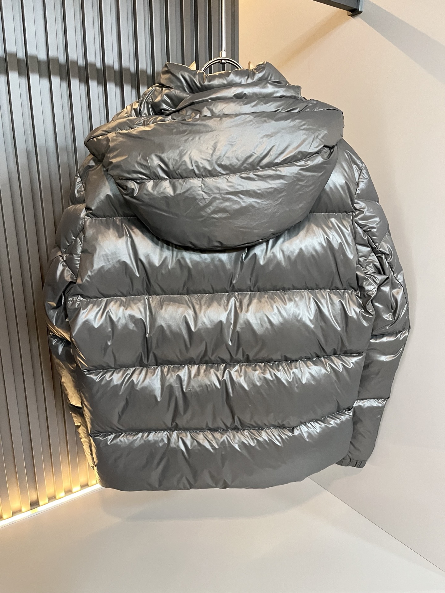 Mon*ler蒙口 2025秋冬新款男女同款👫羽绒服 ！年度的压轴款登场...匠心技艺于一身的经典款.高