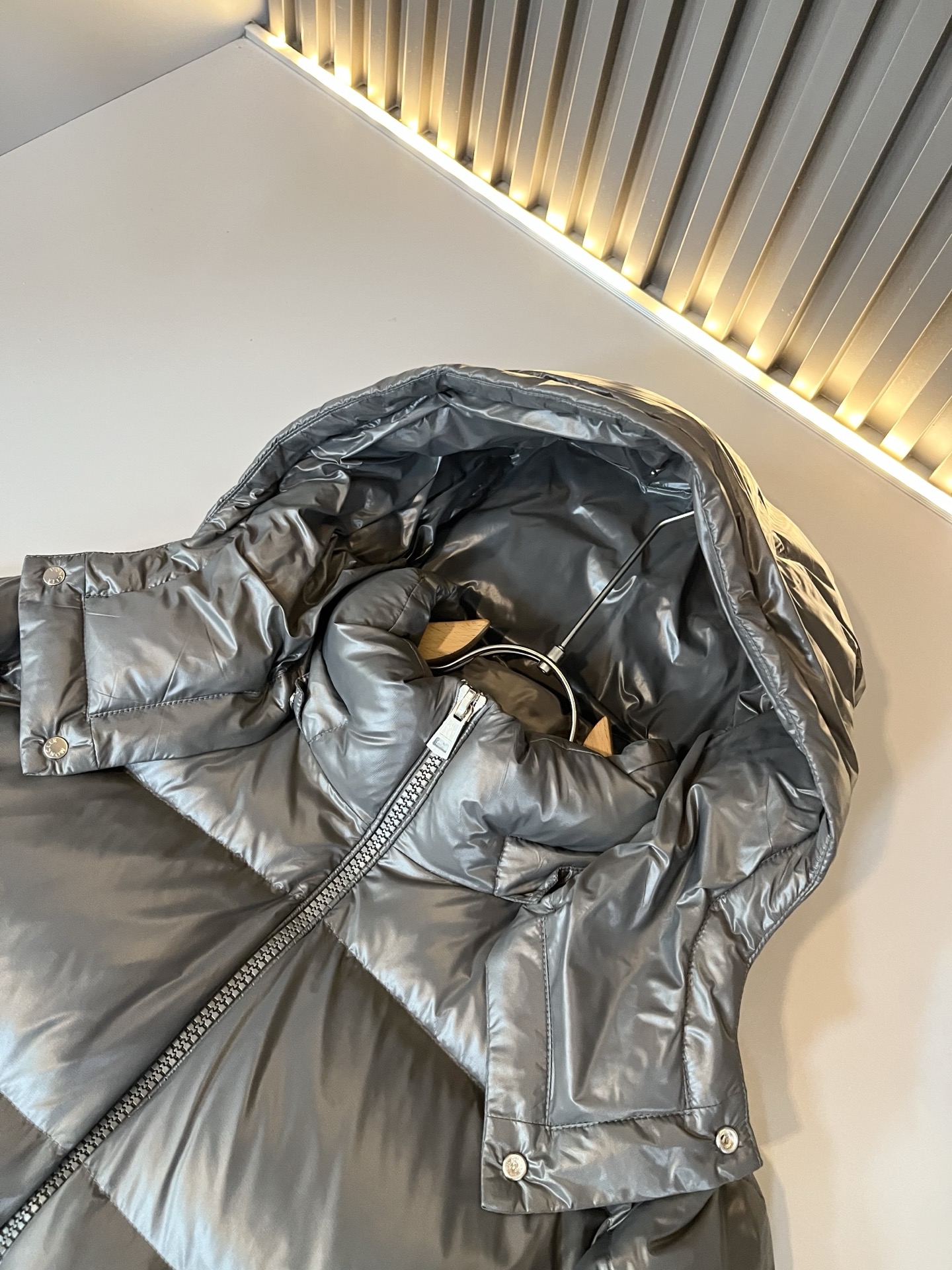 Mon*ler蒙口 2025秋冬新款男女同款👫羽绒服 ！年度的压轴款登场...匠心技艺于一身的经典款.高