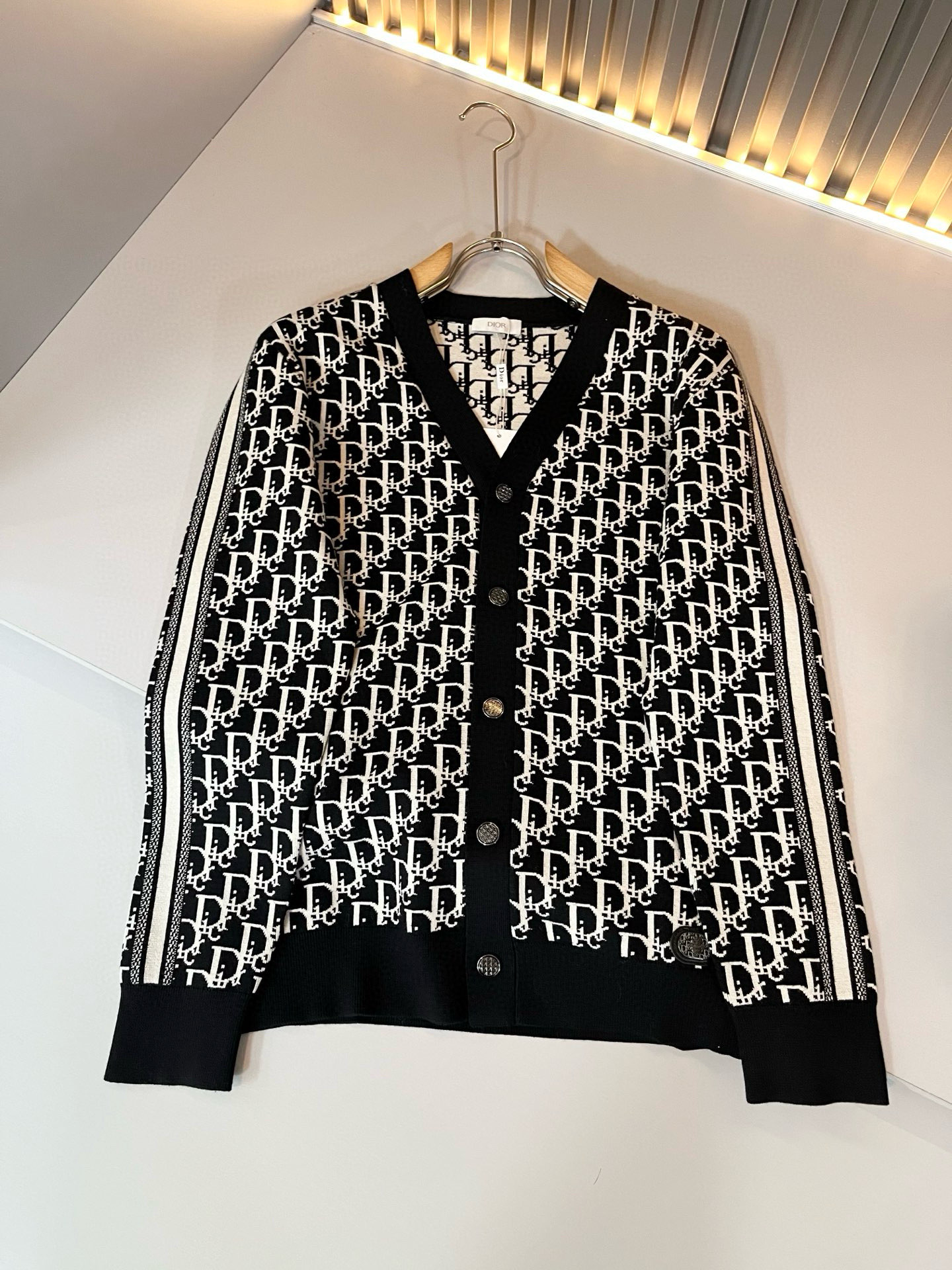 Dio*r迪*奥 2025秋冬男士休闲针织羊毛开衫，贸易公司渠道稀出，同步官网发售，男神女神最为期待的精