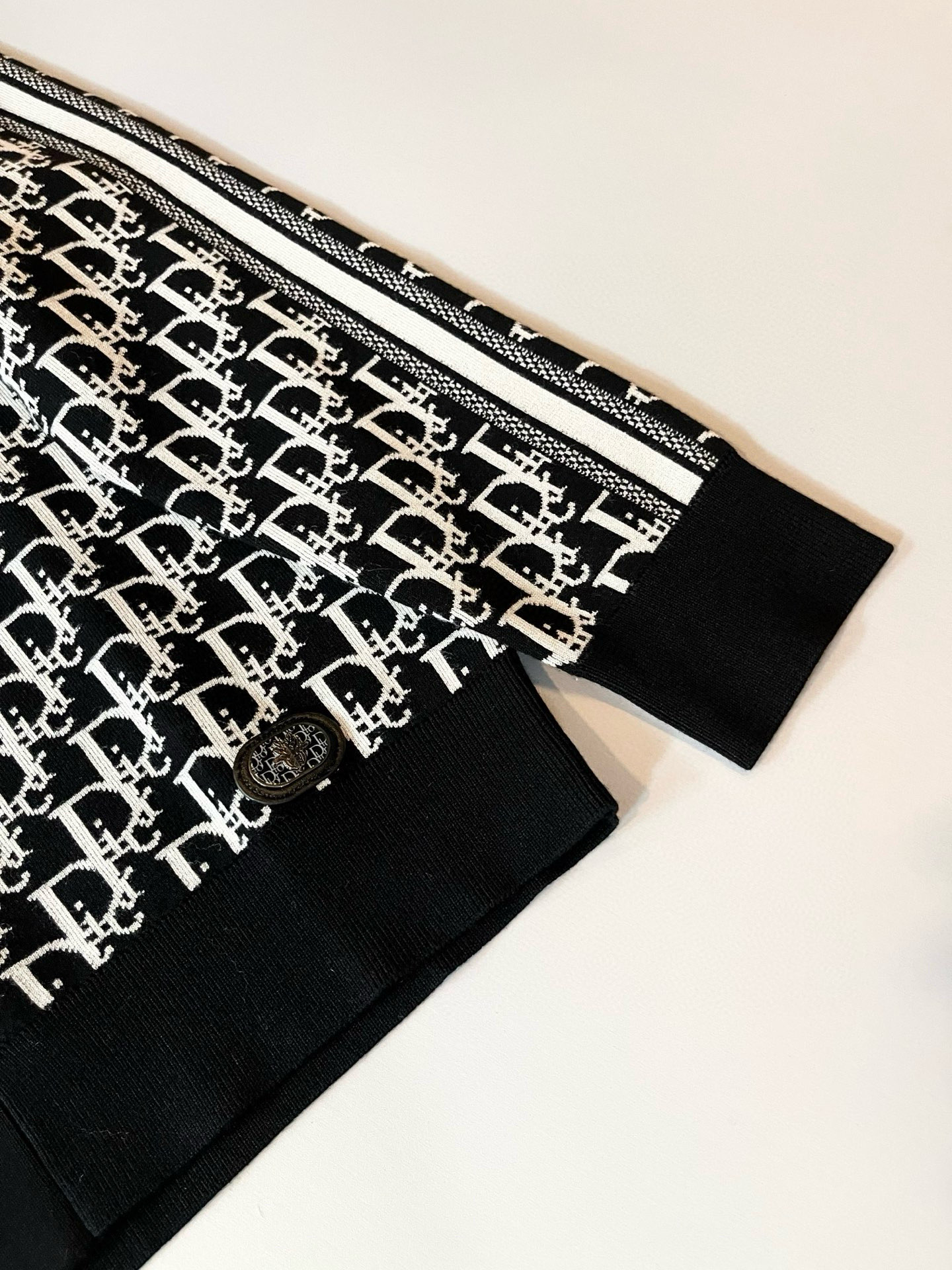 Dio*r迪*奥 2025秋冬男士休闲针织羊毛开衫，贸易公司渠道稀出，同步官网发售，男神女神最为期待的精