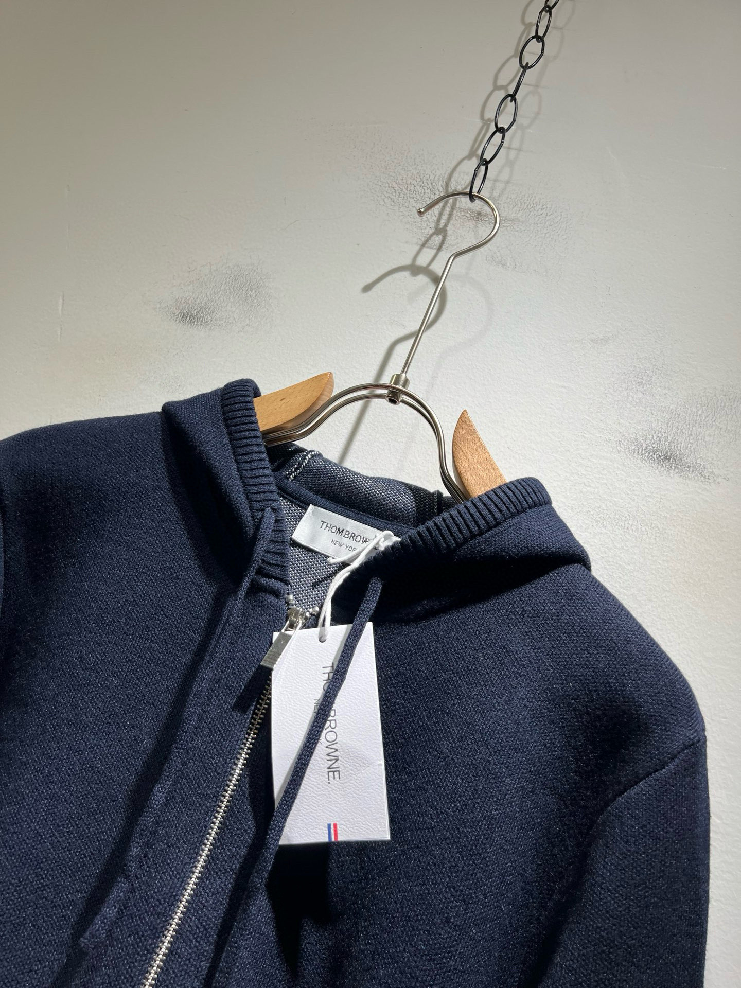 ThomBrow*e汤姆*朗2025秋冬新款男女同款👫拉链针织连帽羊毛衫，今年的专柜新品，男女同款👫超软