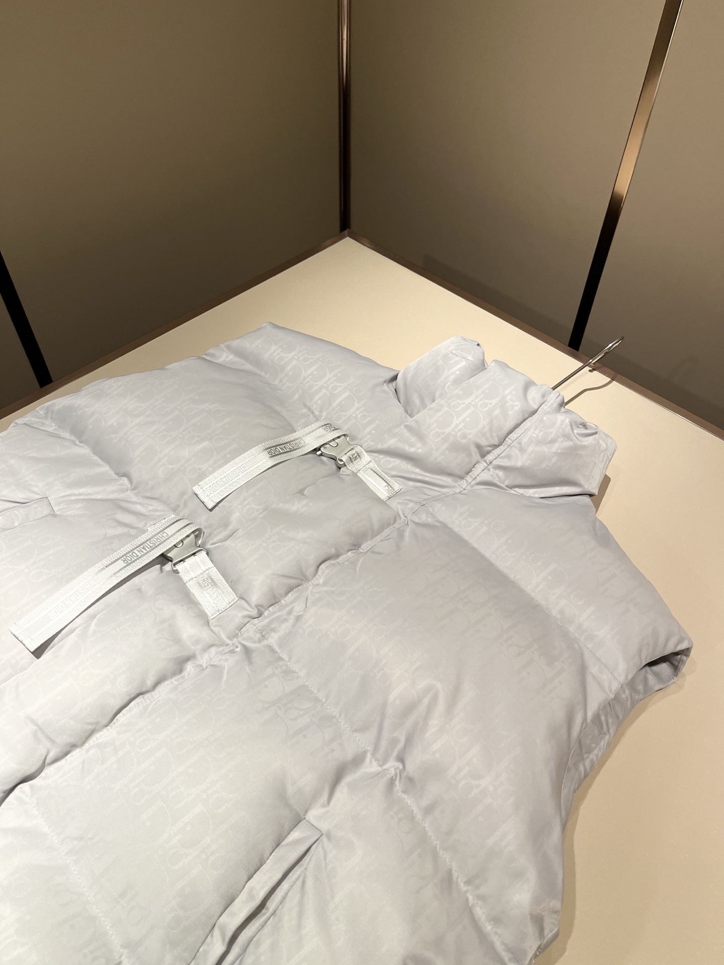 Dio*r迪*奥2025秋冬男士薄棉服马甲夹克外套，最新时尚休闲夹克，贸易公司渠道稀出，同步官网发售，胸