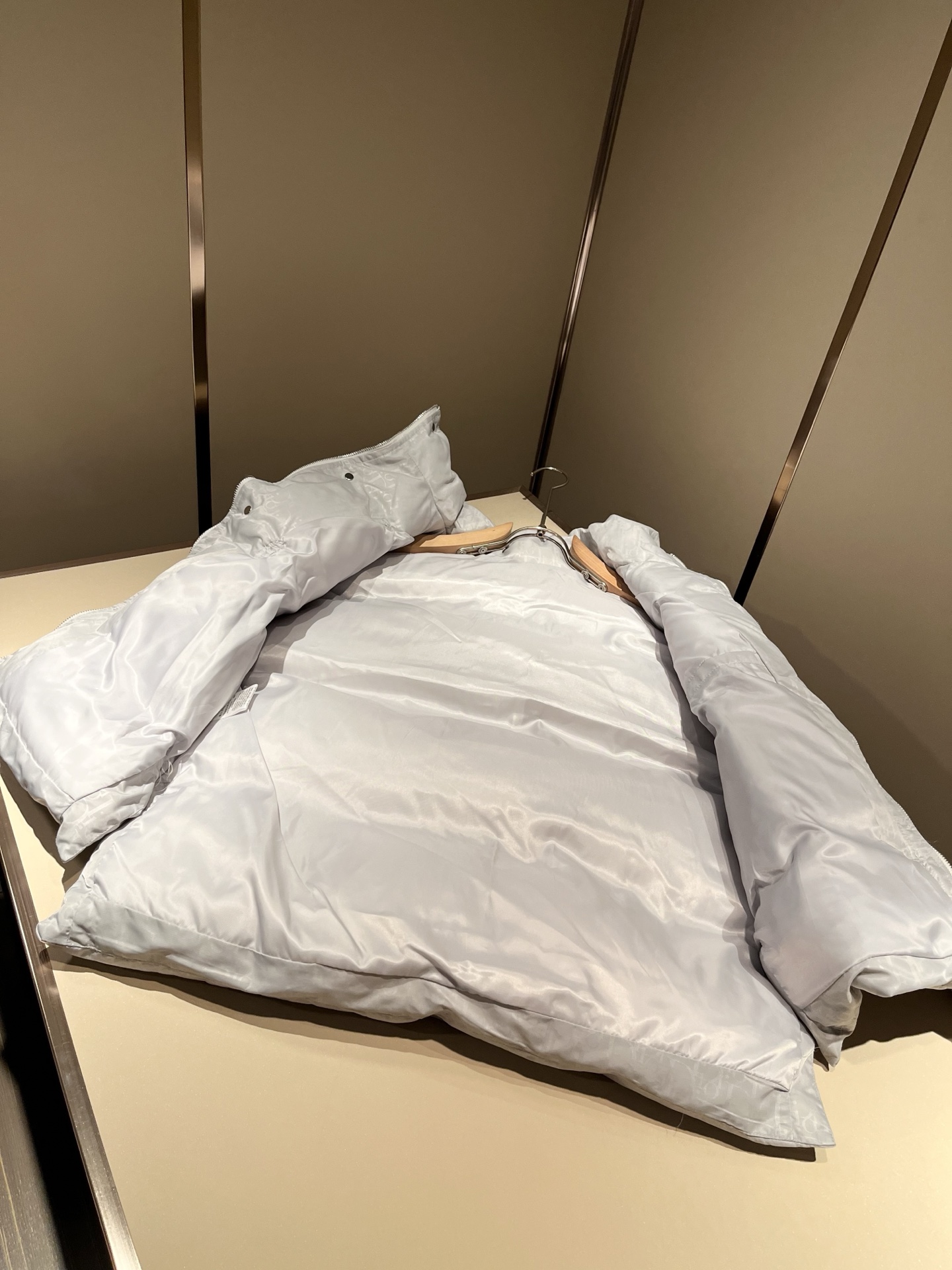 Dio*r迪*奥2025秋冬男士薄棉服马甲夹克外套，最新时尚休闲夹克，贸易公司渠道稀出，同步官网发售，胸