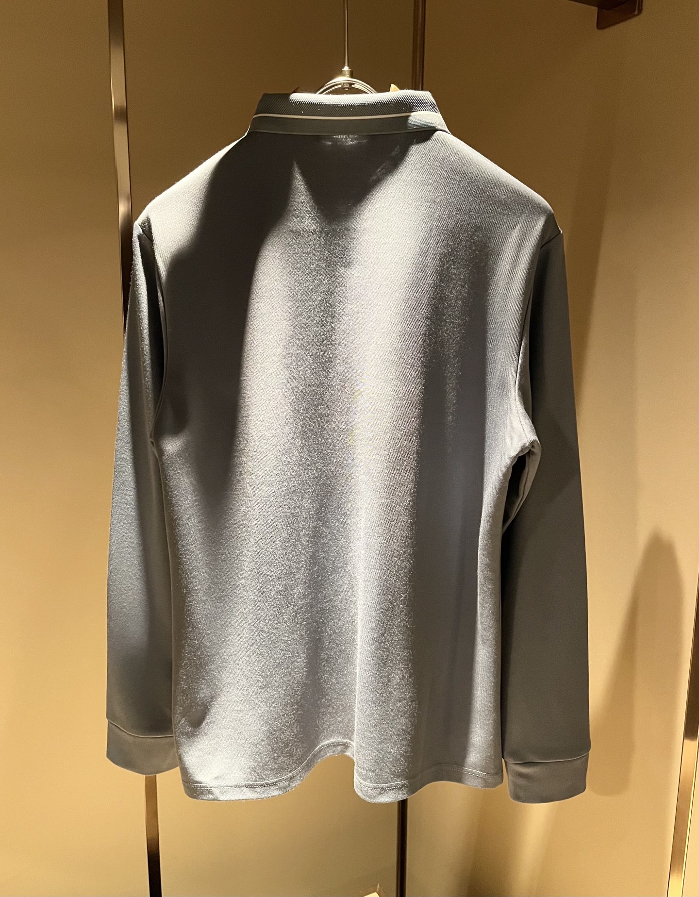 Prad*普*达 2025秋冬季新款经典元素Polo衫，经典大方的款式，可以穿十年都还是流行的那种，你一