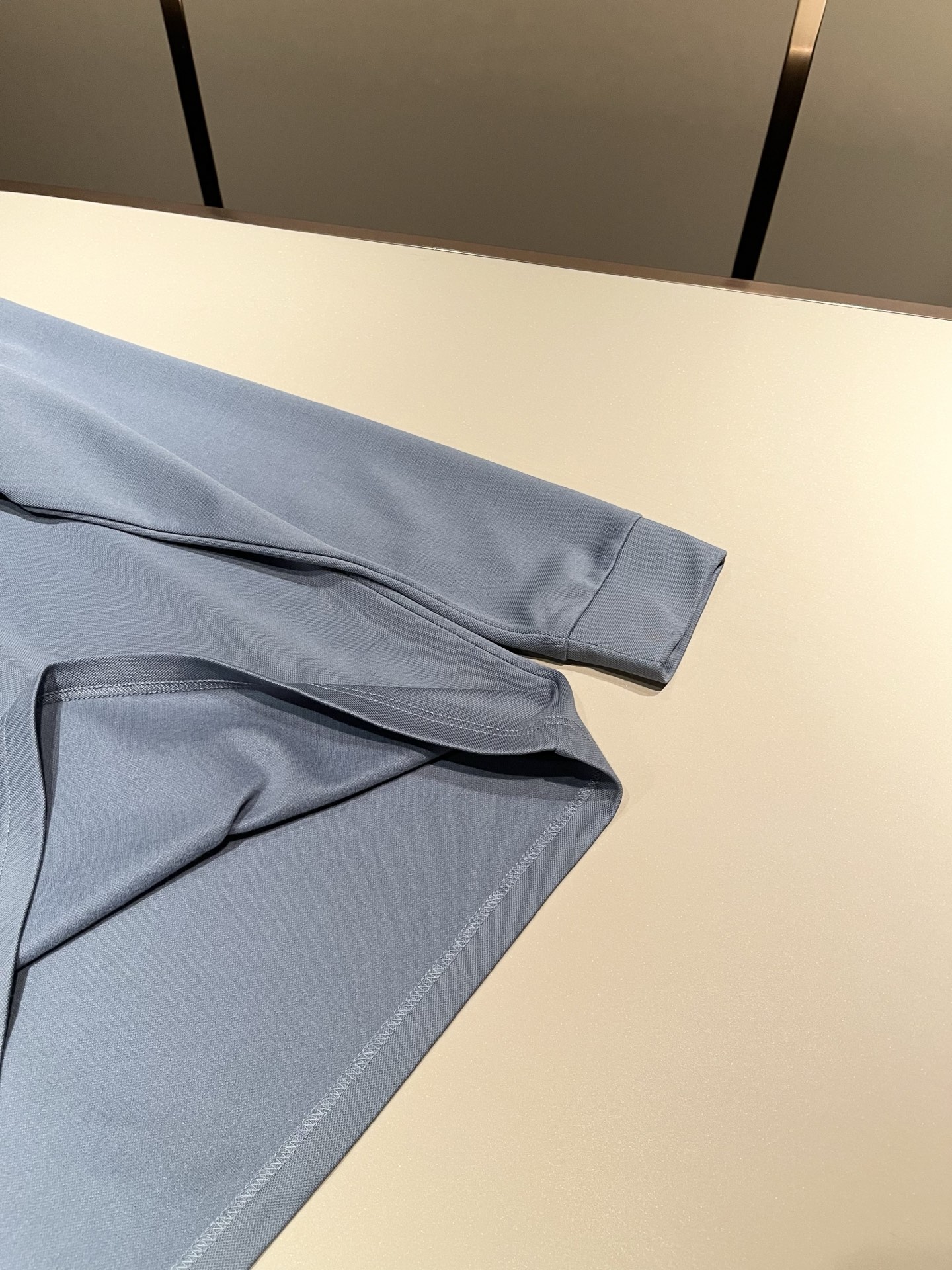 Prad*普*达 2025秋冬季新款经典元素Polo衫，经典大方的款式，可以穿十年都还是流行的那种，你一