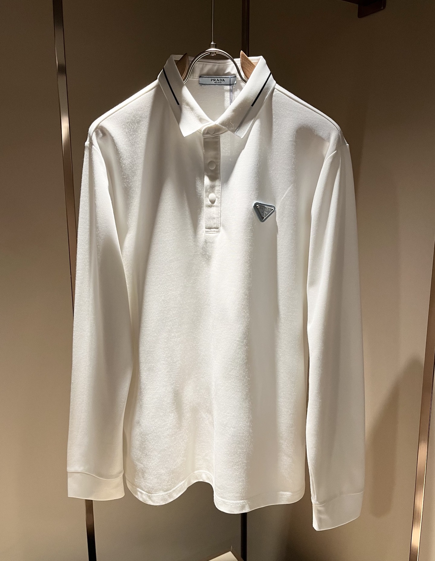 Prad*普*达 2025秋冬季新款经典元素Polo衫，经典大方的款式，可以穿十年都还是流行的那种，你一