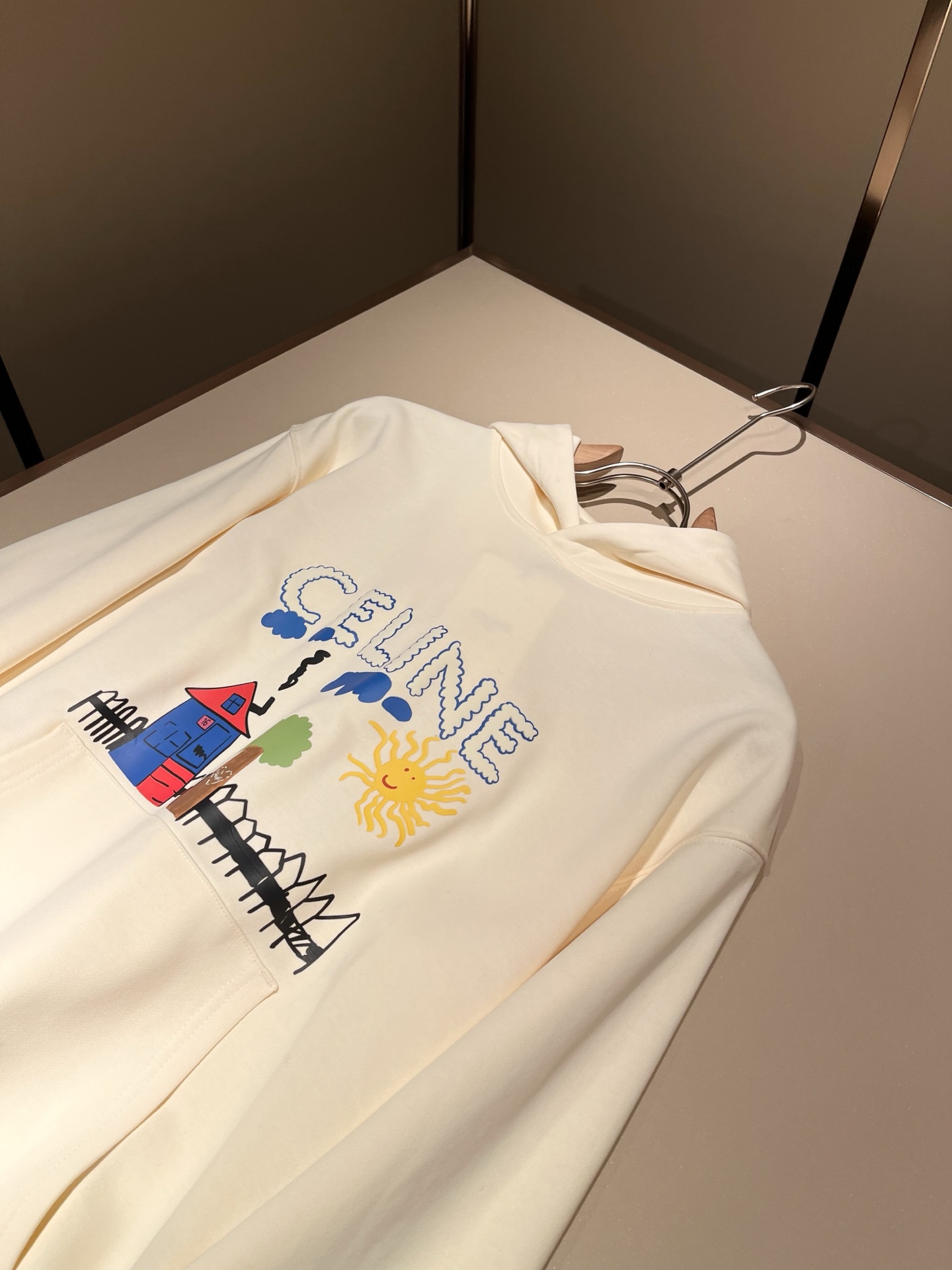 CELIN*瑟琳 2025秋冬新款时尚休闲连帽卫衣，贸易公司渠道稀出，同步官网发售！25年秋季时尚新款推