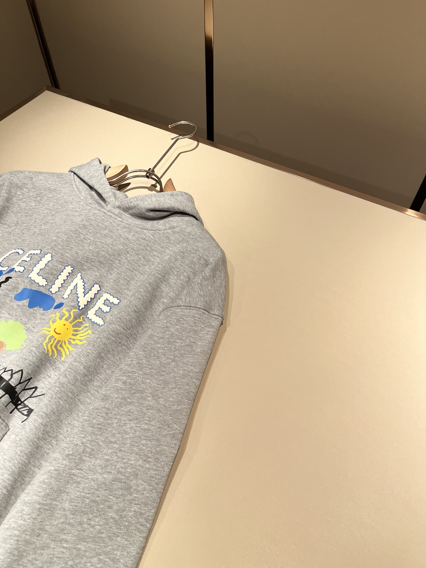 CELIN*瑟琳 2025秋冬新款时尚休闲连帽卫衣，贸易公司渠道稀出，同步官网发售！25年秋季时尚新款推