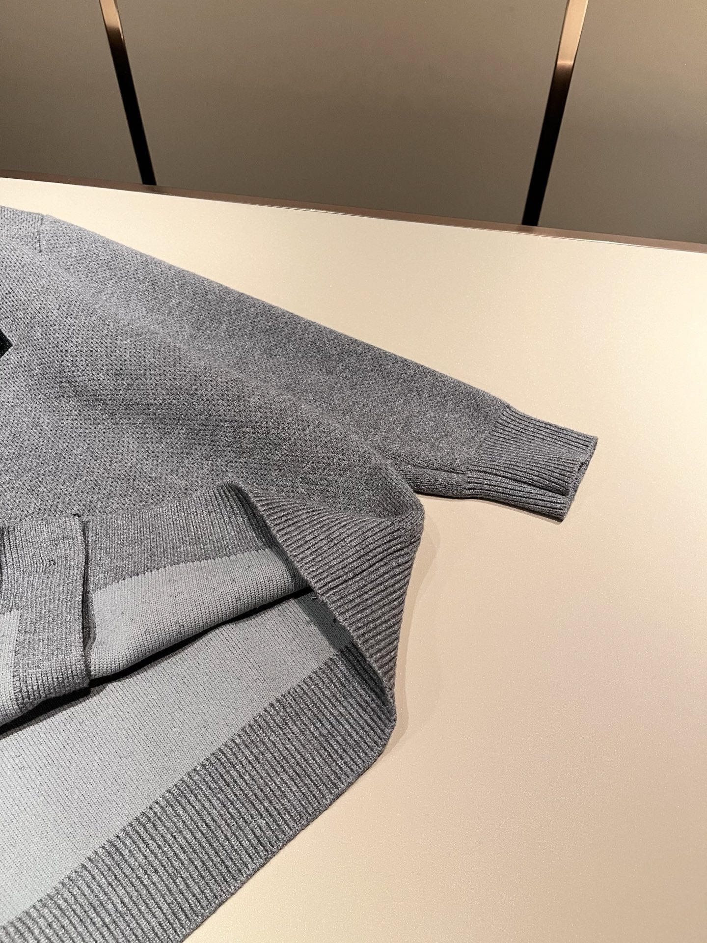 Louis Vuit*on 2025秋冬路易家族轻奢针织羊毛开衫！路易家族的新高端，细节品质永远的那么完