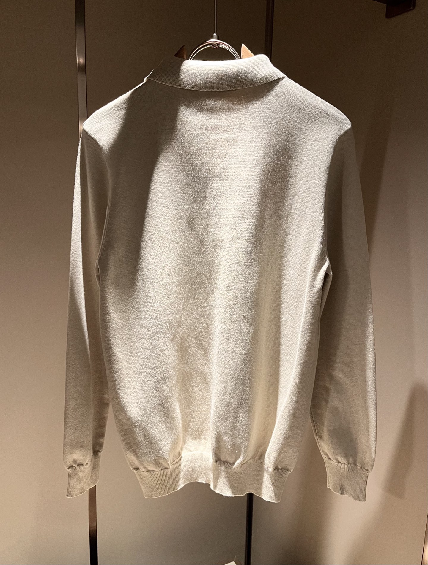 PRAD*A普*达2025秋冬新款男士针织羊毛衫，最新款全网独家首上！！~既经典有时尚百搭，谁不爱啊，将