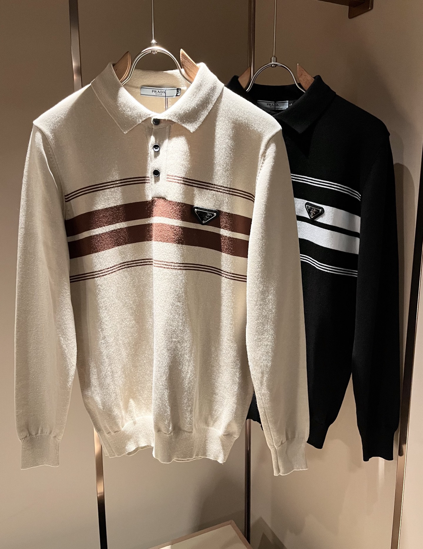 PRAD*A普*达2025秋冬新款男士针织羊毛衫，最新款全网独家首上！！~既经典有时尚百搭，谁不爱啊，将