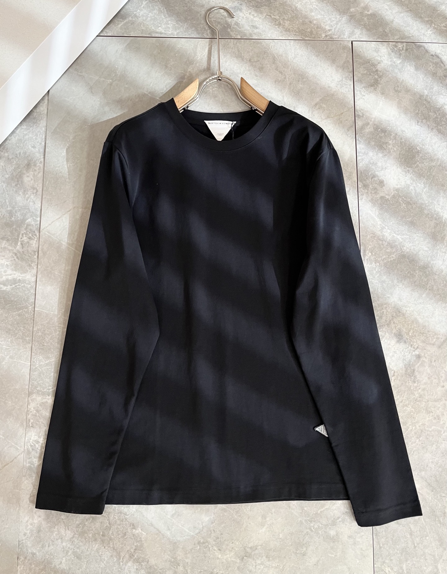 BottegaVene*a宝*嘉 2025秋冬新款男士打底衫，这是今年目前为止最牛批的一款纯色高品质面料