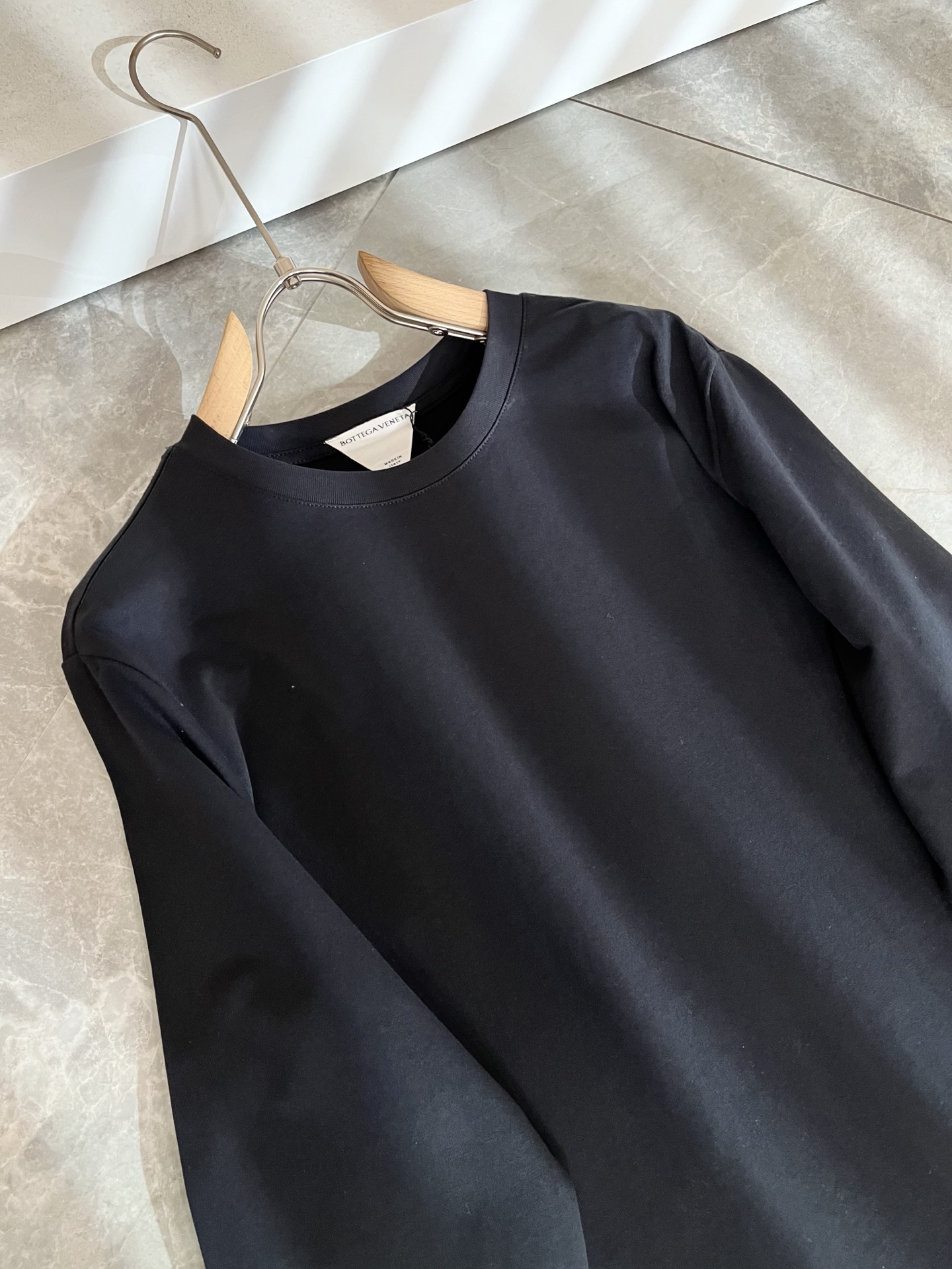 BottegaVene*a宝*嘉 2025秋冬新款男士打底衫，这是今年目前为止最牛批的一款纯色高品质面料