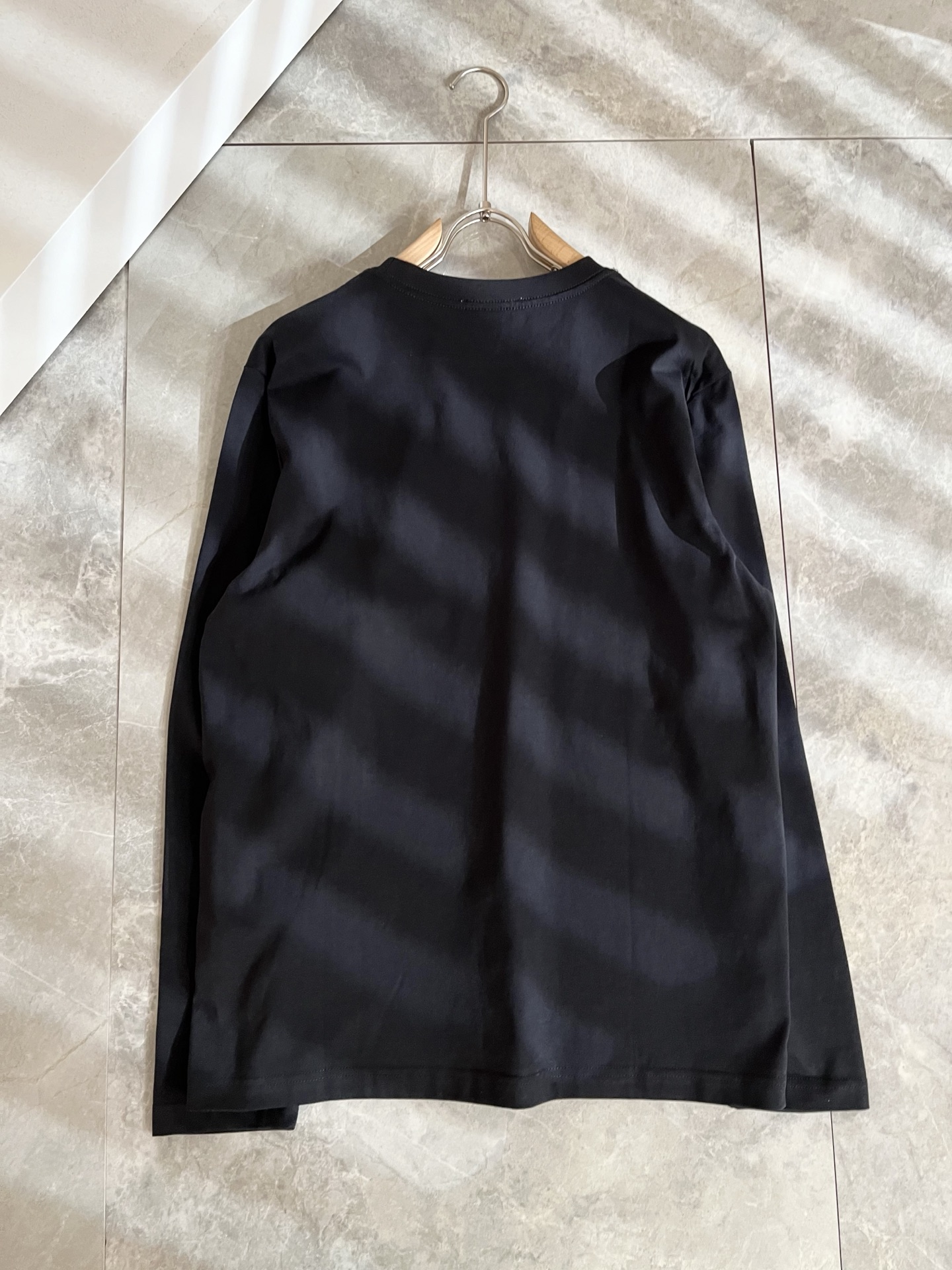 BottegaVene*a宝*嘉 2025秋冬新款男士打底衫，这是今年目前为止最牛批的一款纯色高品质面料