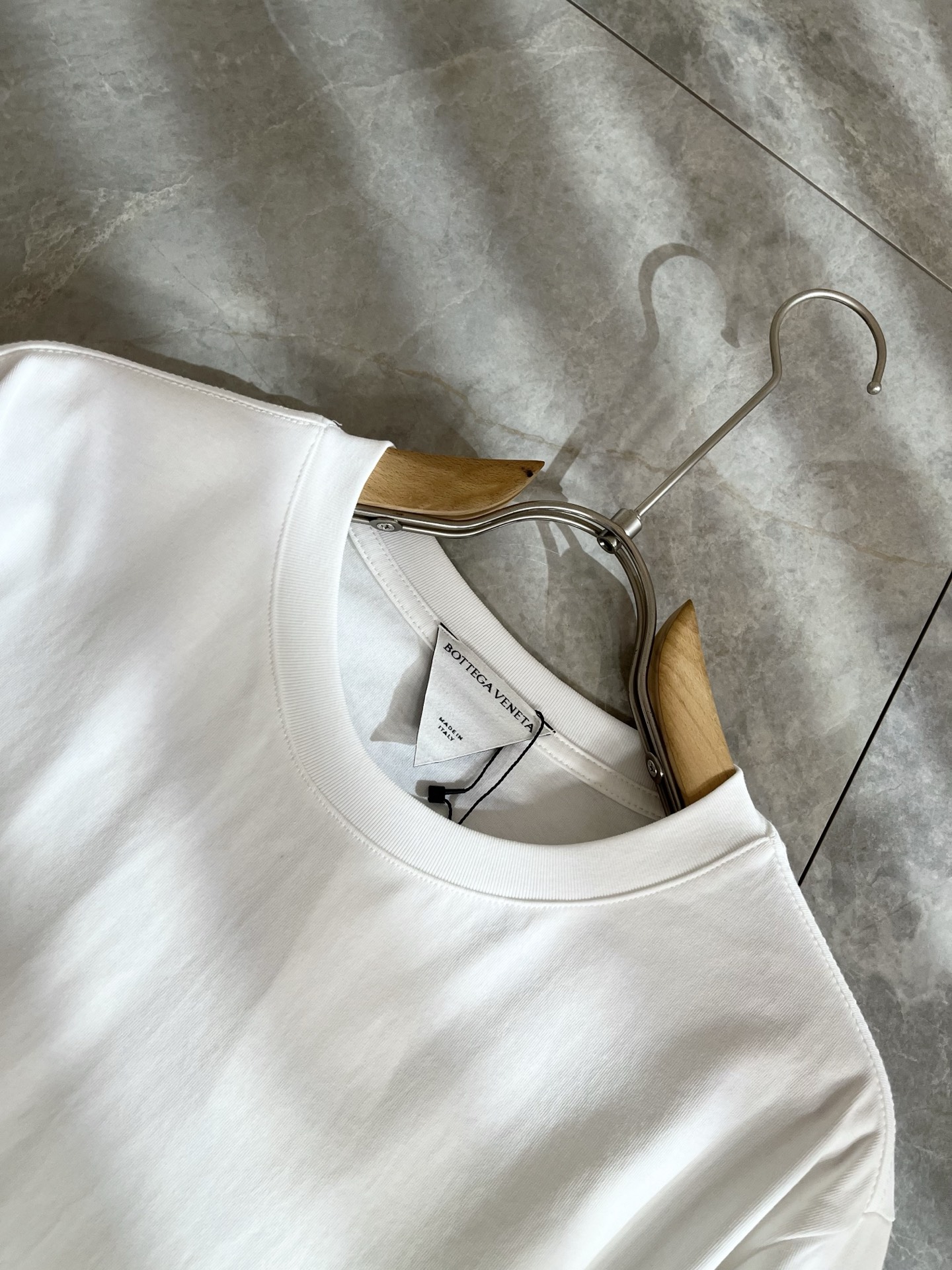 BottegaVene*a宝*嘉 2025秋冬新款男士打底衫，这是今年目前为止最牛批的一款纯色高品质面料