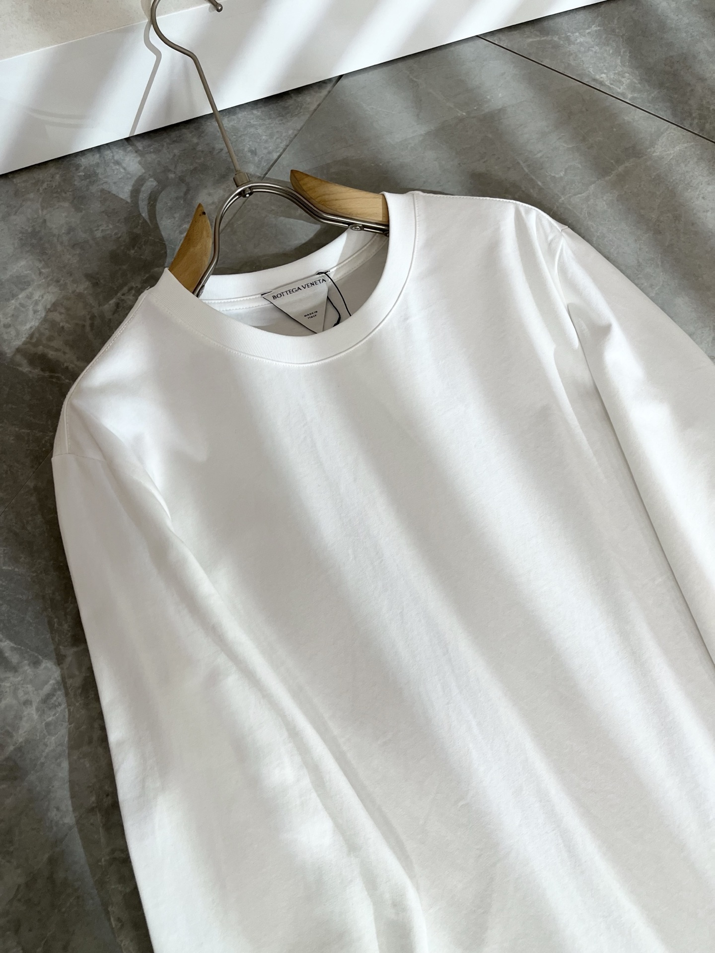 BottegaVene*a宝*嘉 2025秋冬新款男士打底衫，这是今年目前为止最牛批的一款纯色高品质面料