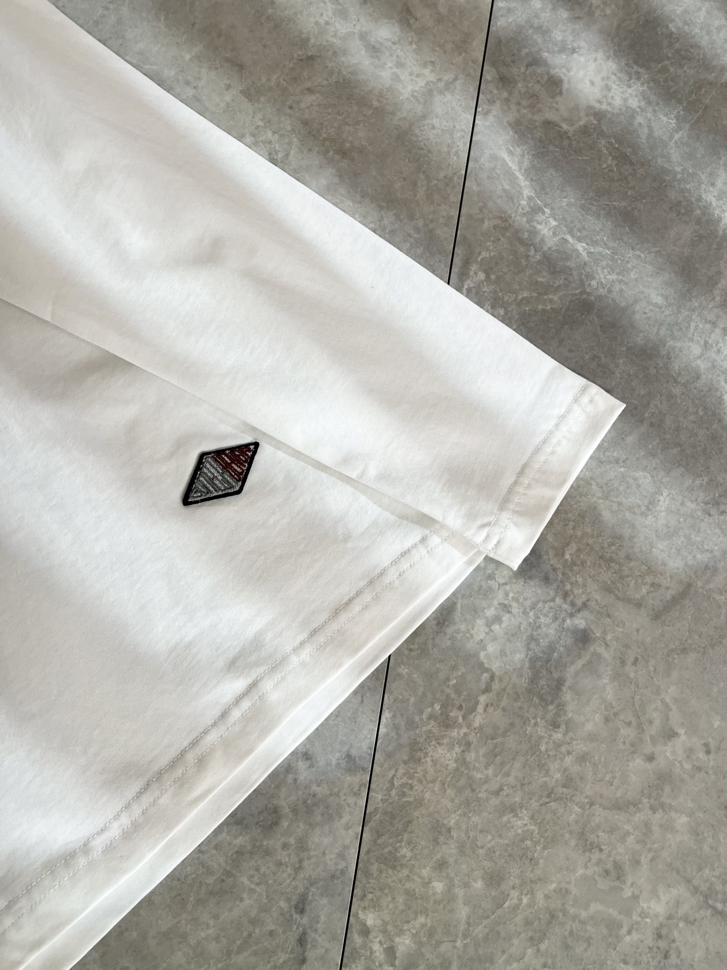 BottegaVene*a宝*嘉 2025秋冬新款男士打底衫，这是今年目前为止最牛批的一款纯色高品质面料