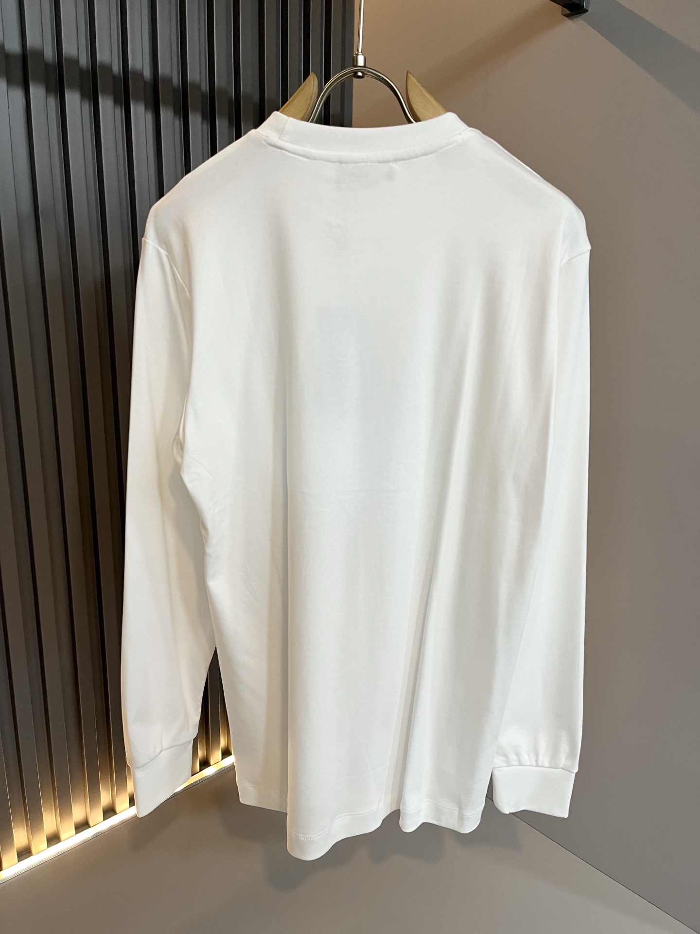 保罗POLOSPORT 2025秋冬新款男士长袖打底衫，简约纯色时尚款不乏有许多设计大咖们都对于纯色都有